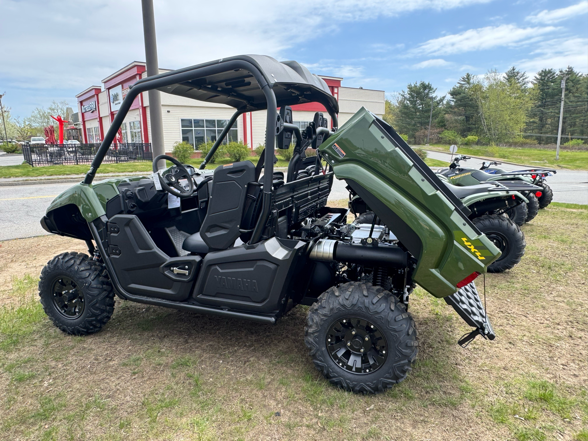 2025 Yamaha Viking EPS in Topsham, Maine - Photo 9