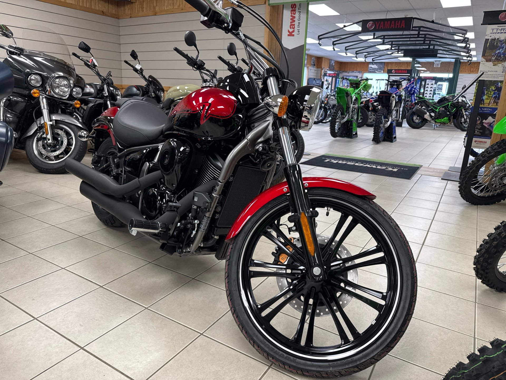 2025 Kawasaki Vulcan 900 Custom in Topsham, Maine - Photo 1