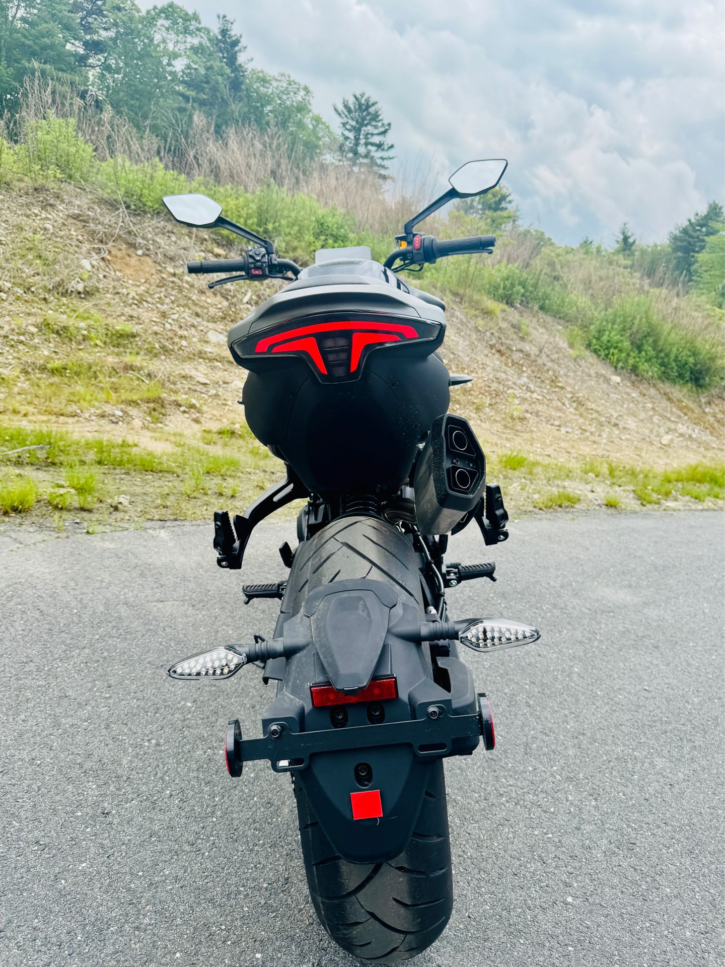 2024 CFMOTO 800NK in Topsham, Maine - Photo 11