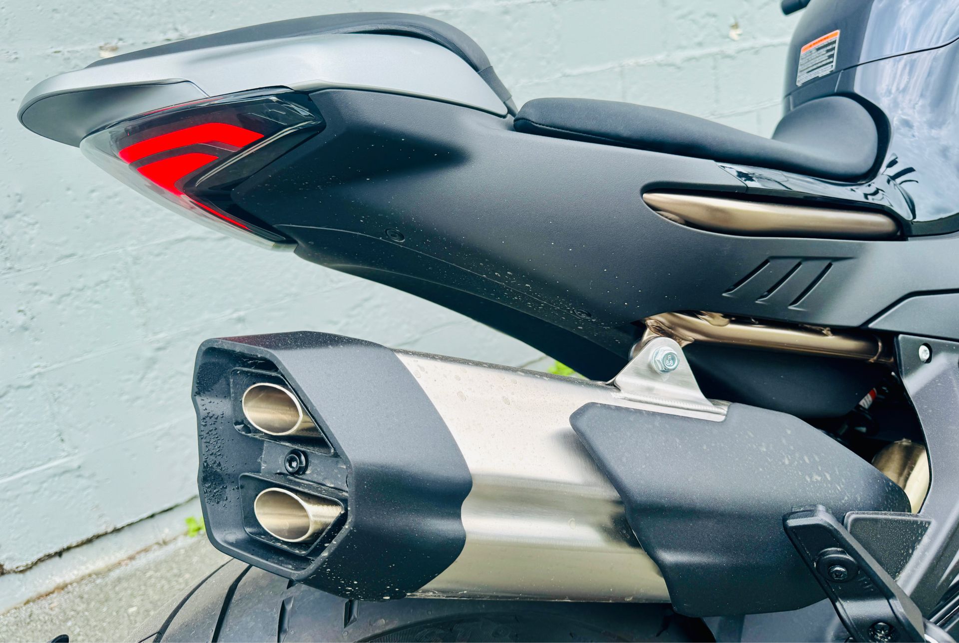 2024 CFMOTO 800NK in Topsham, Maine - Photo 19