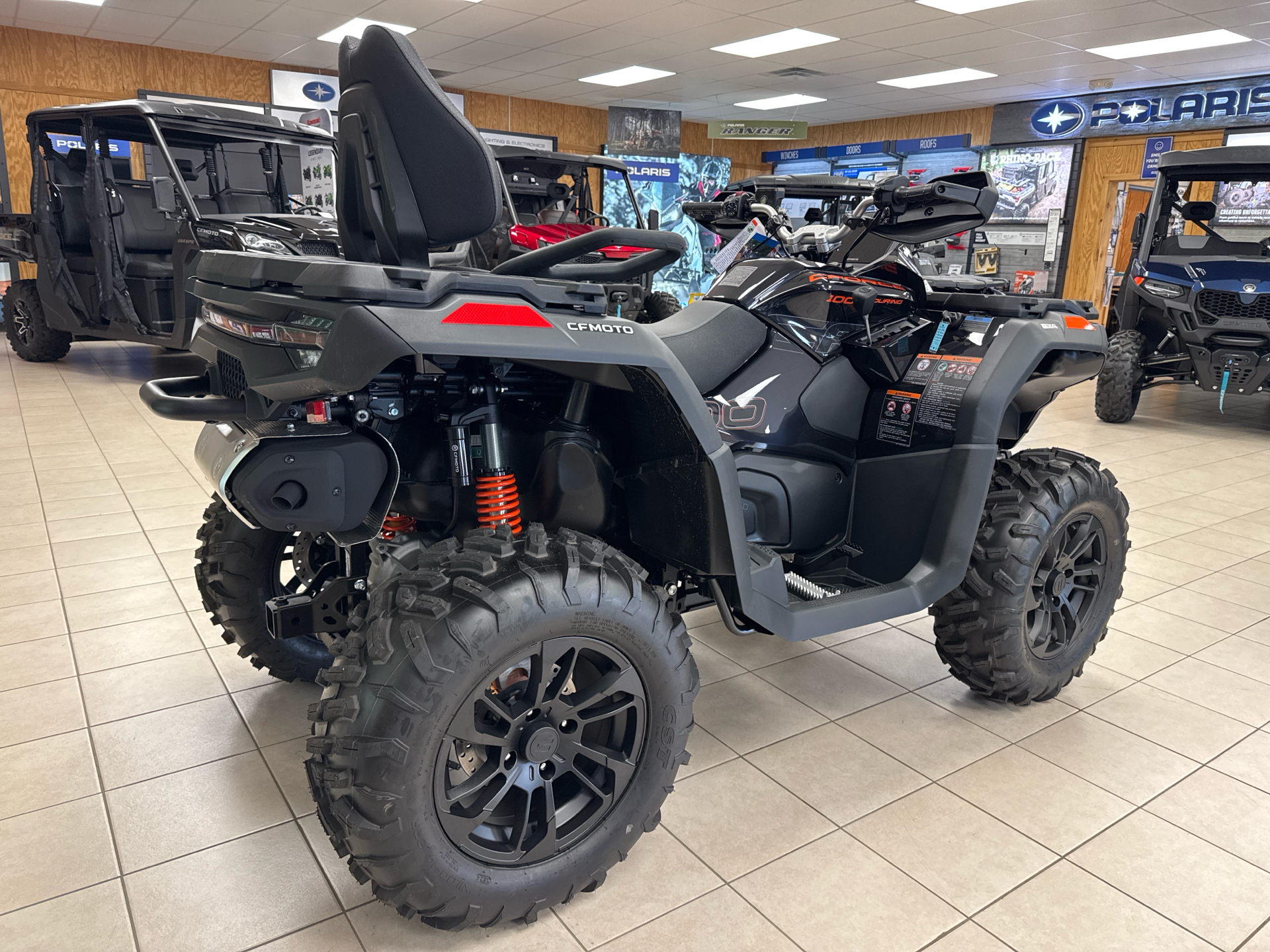 2025 CFMOTO CForce 1000 Touring in Topsham, Maine - Photo 3