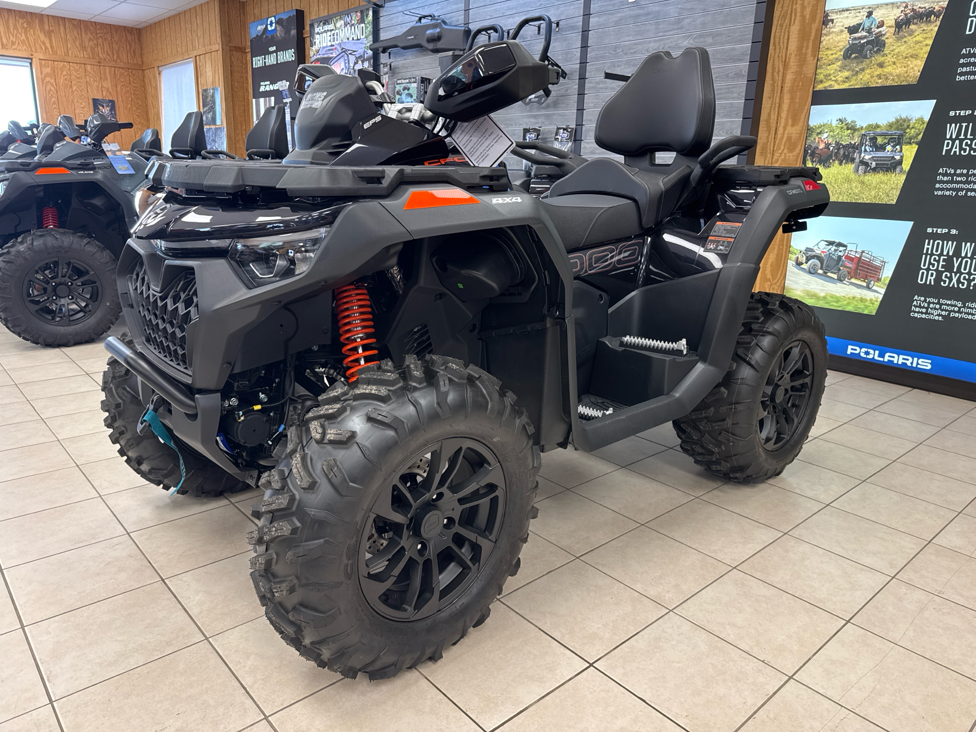 2025 CFMOTO CForce 1000 Touring in Topsham, Maine - Photo 5