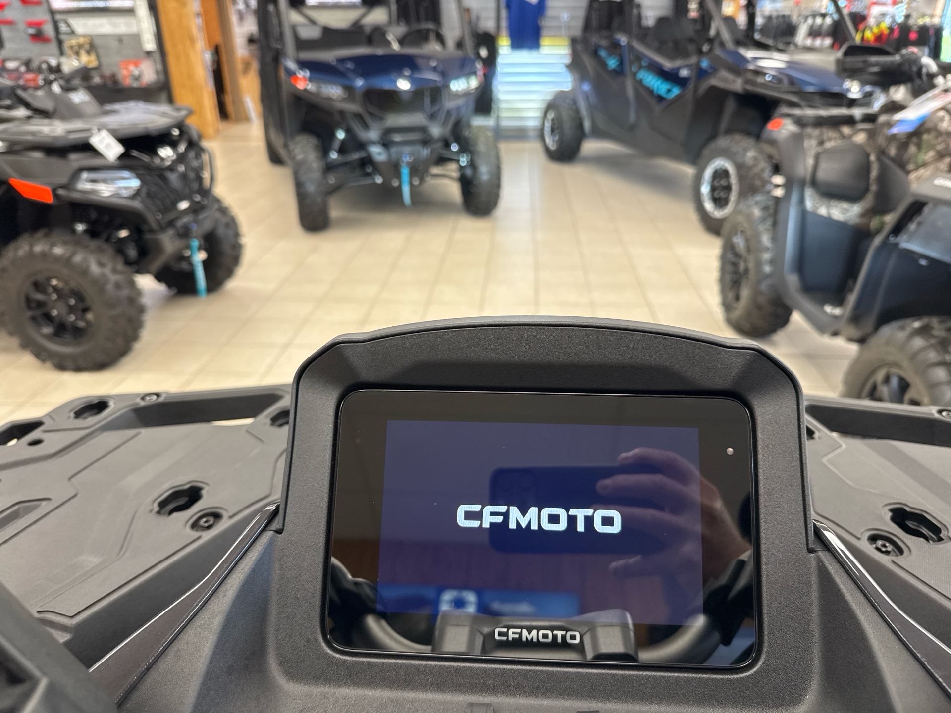 2025 CFMOTO CForce 1000 Touring in Topsham, Maine - Photo 9