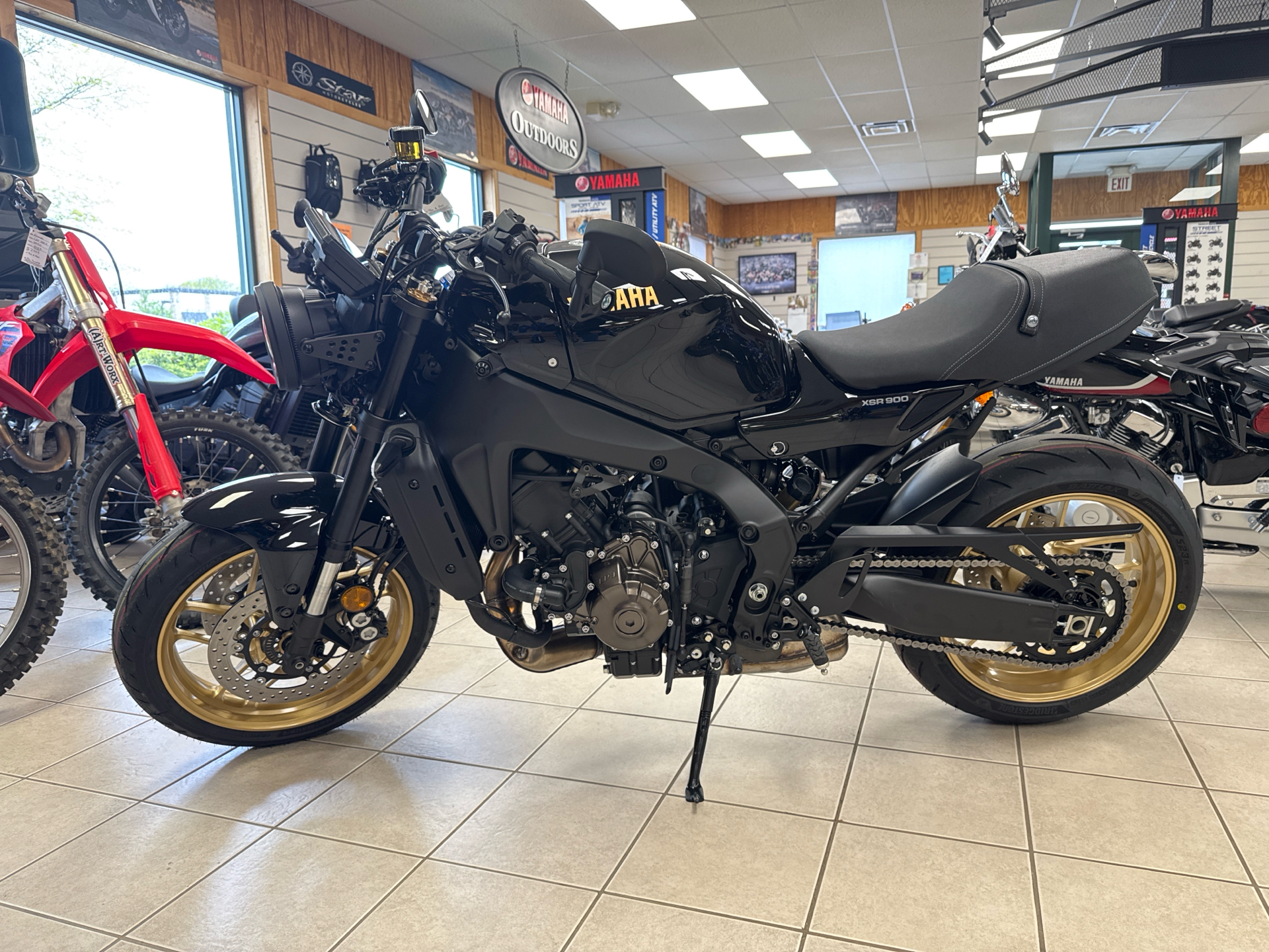 2025 Yamaha XSR900 in Topsham, Maine - Photo 4