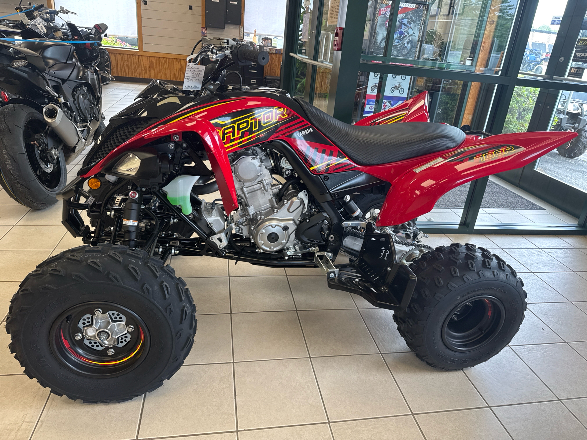 2025 Yamaha Raptor 700R SE in Topsham, Maine - Photo 3