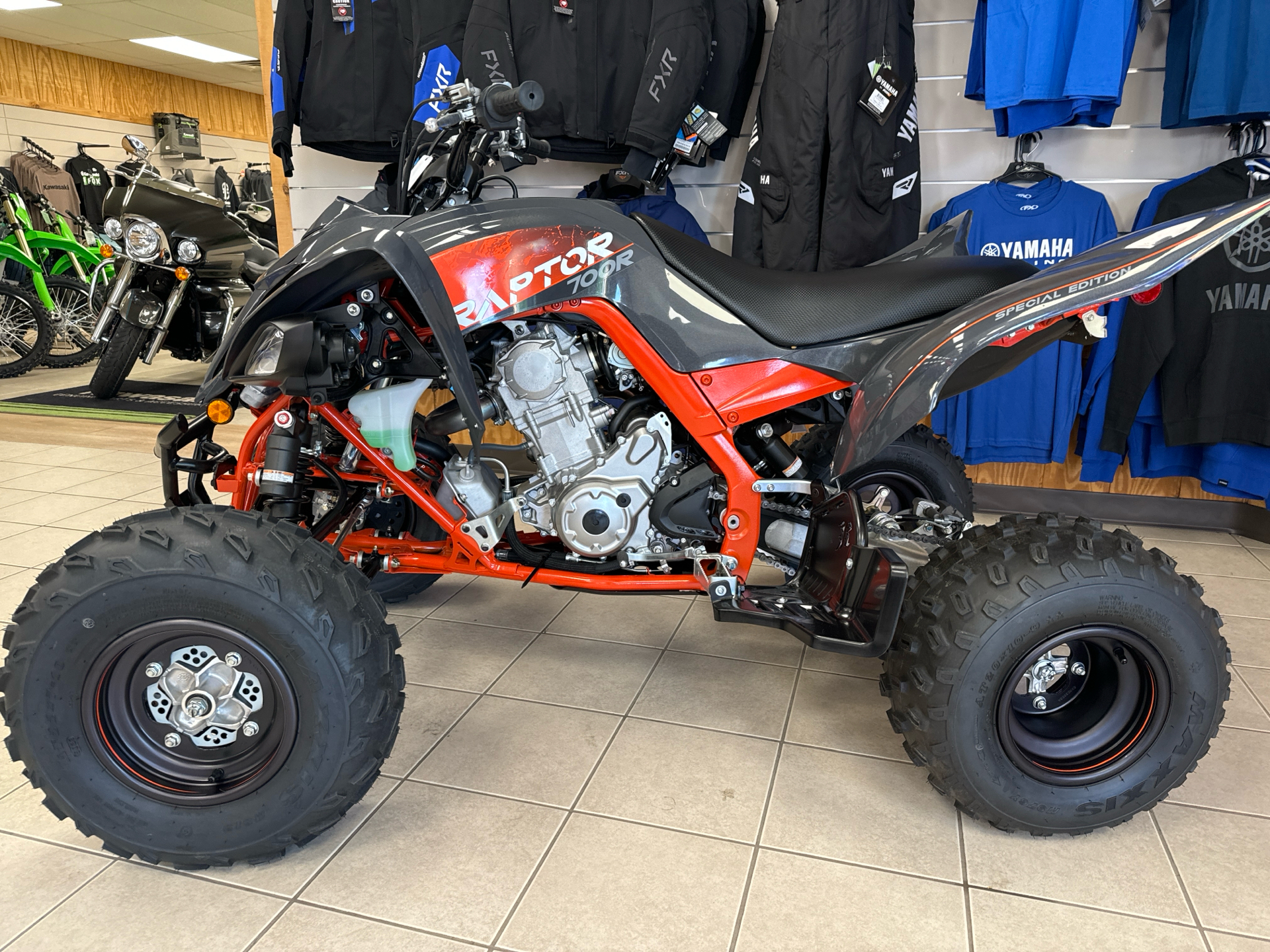 2024 Yamaha Raptor 700R SE in Topsham, Maine - Photo 3