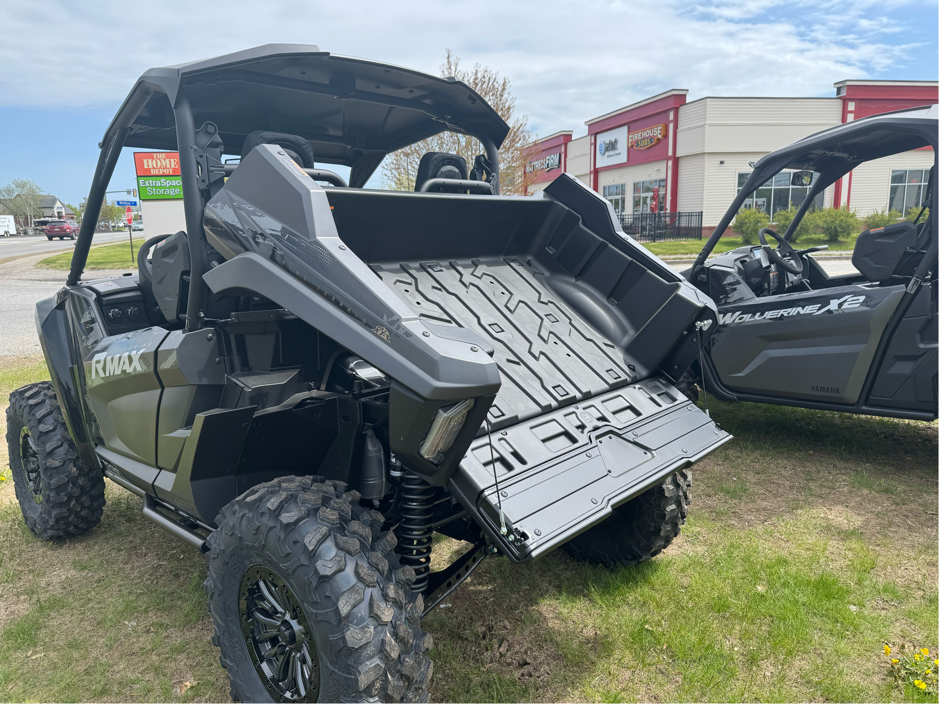 2025 Yamaha Wolverine RMAX2 1000 XT-R in Topsham, Maine - Photo 8