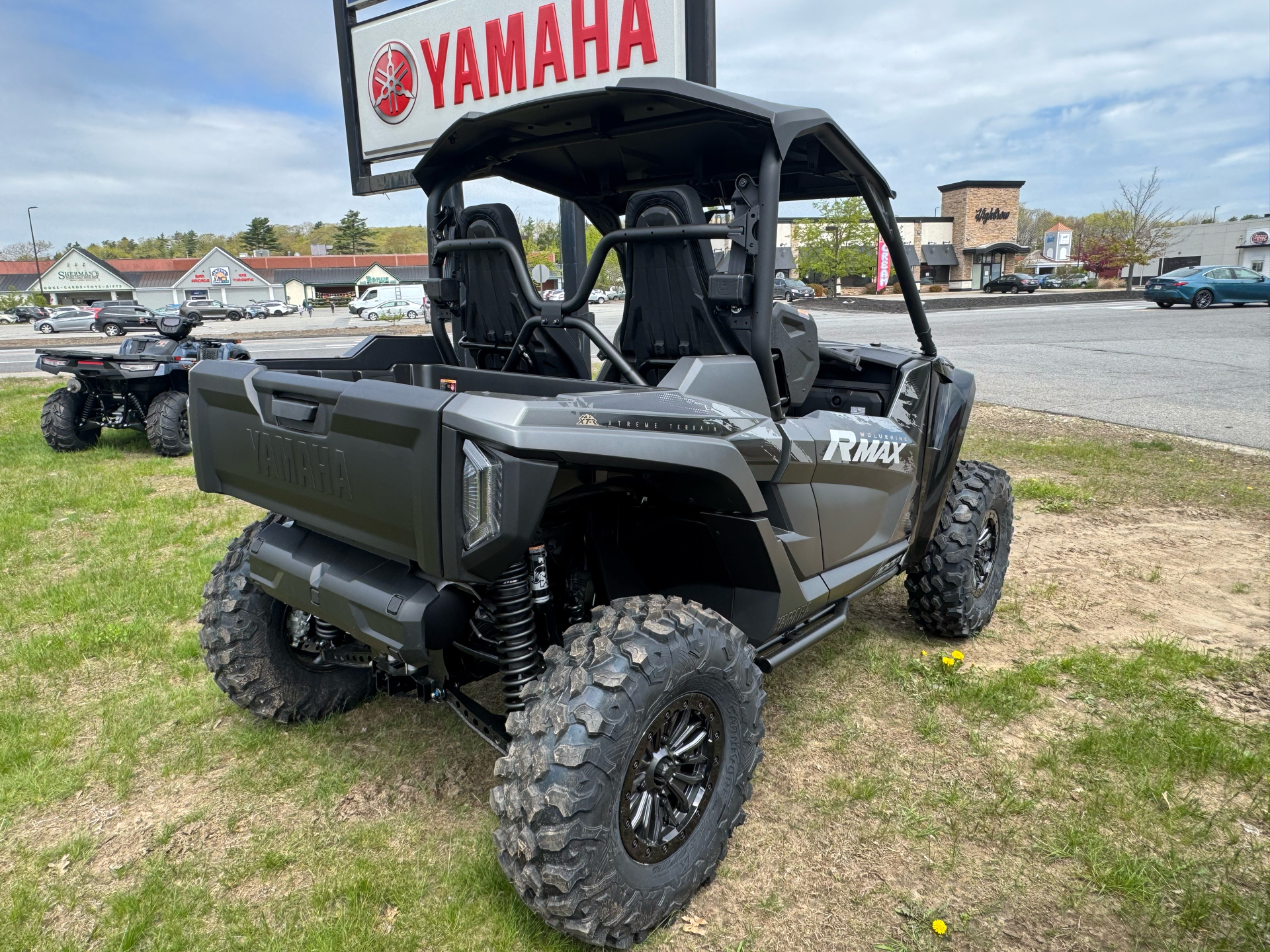 2025 Yamaha Wolverine RMAX2 1000 XT-R in Topsham, Maine - Photo 9