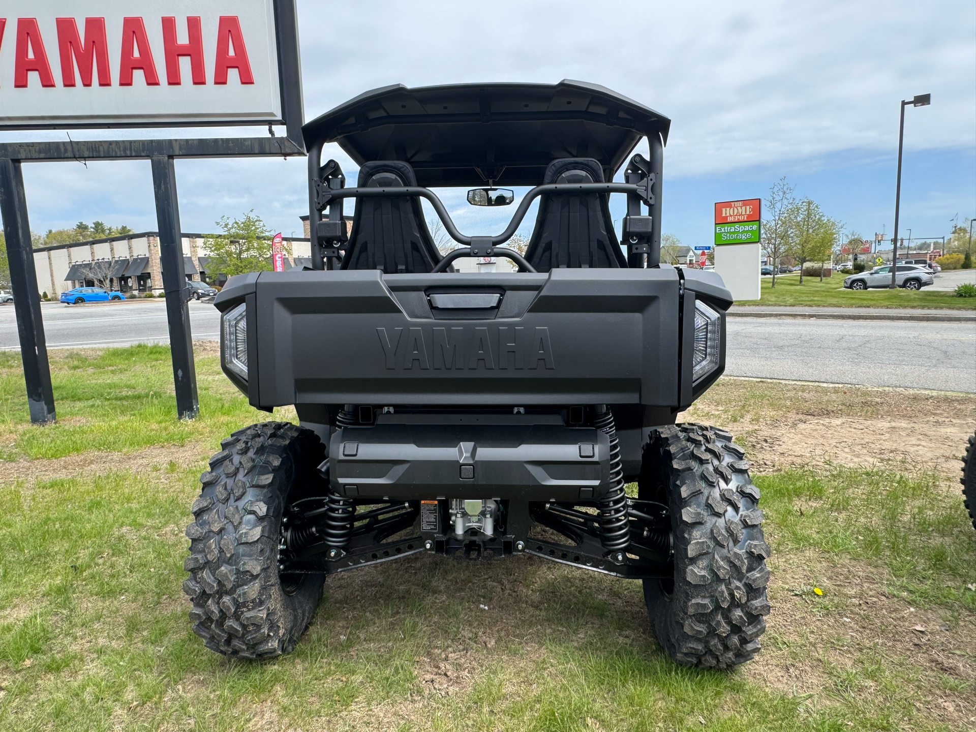 2025 Yamaha Wolverine RMAX2 1000 XT-R in Topsham, Maine - Photo 10
