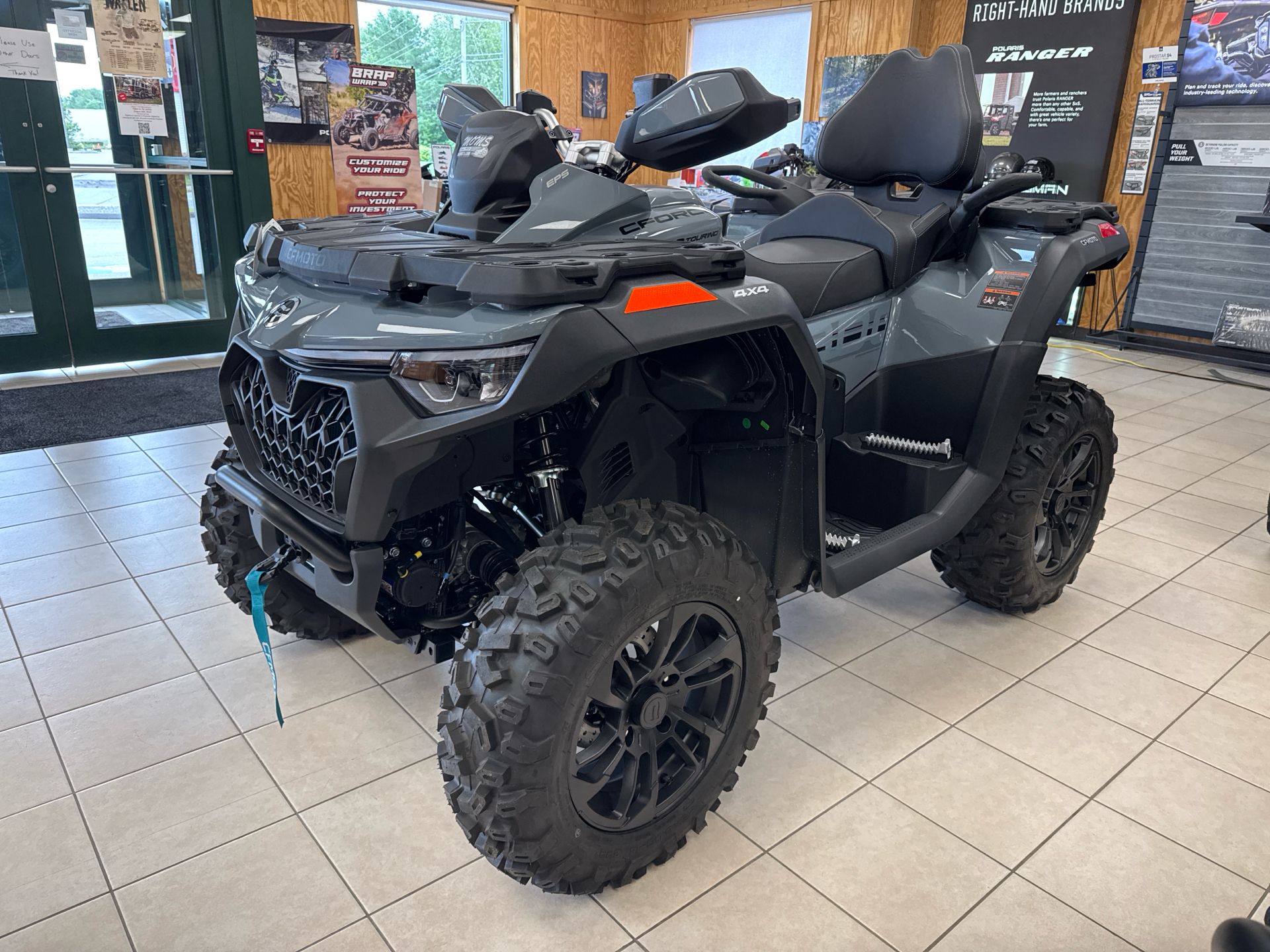 2025 CFMOTO CForce 800 Touring in Topsham, Maine - Photo 1