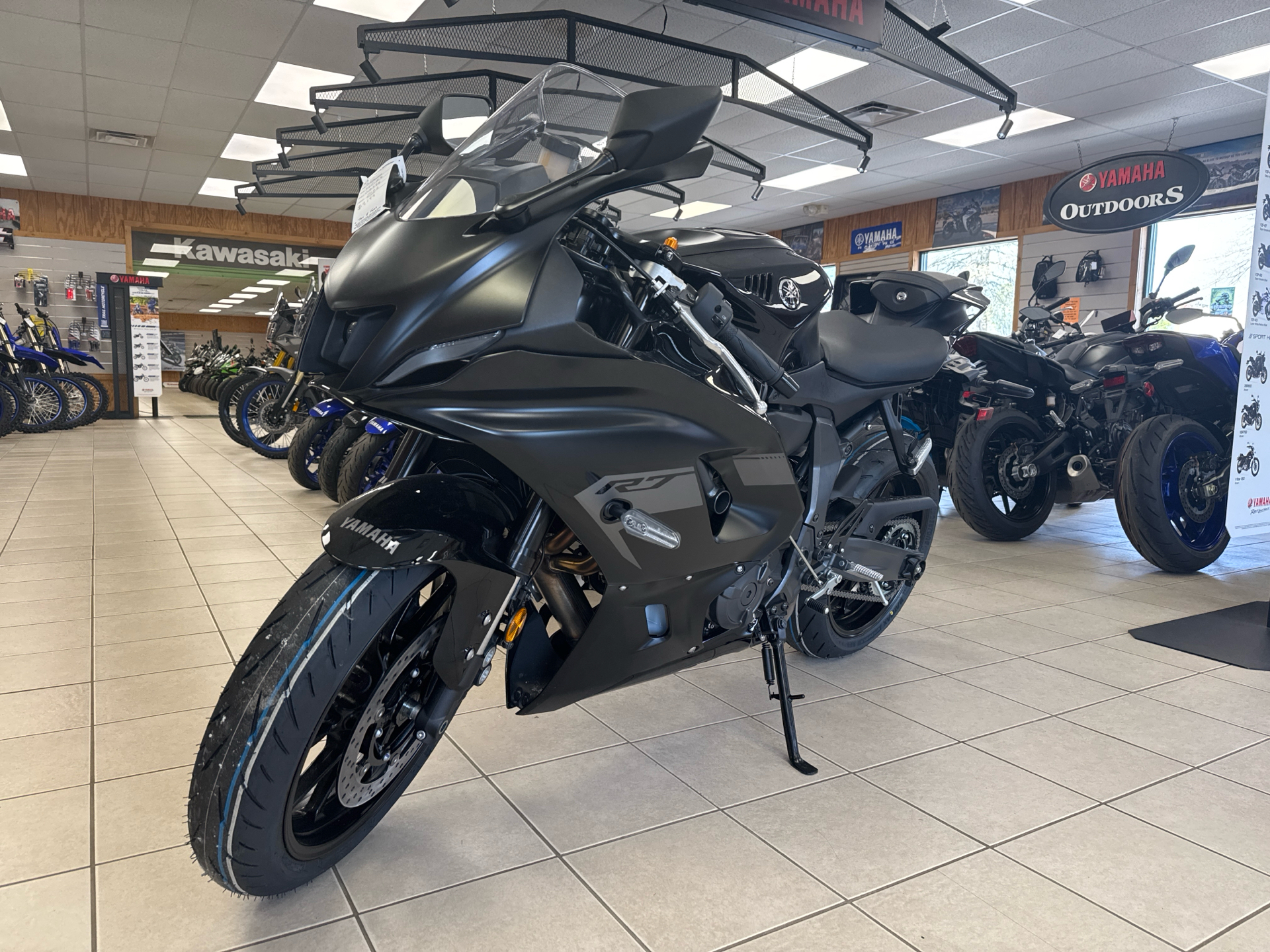 2025 Yamaha YZF-R7 in Topsham, Maine - Photo 3