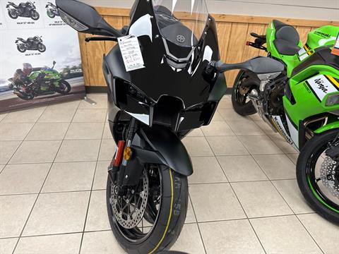 New 2025 Kawasaki Ninja ZX-10R Metallic Flat Spark Black / Ebony