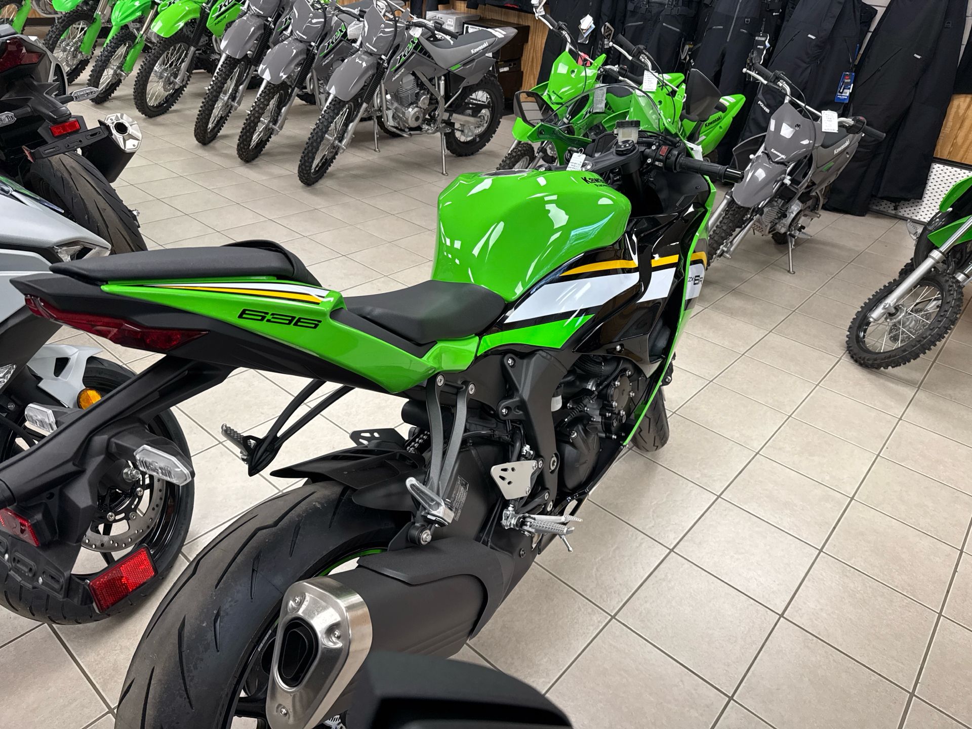 2025 Kawasaki Ninja ZX-6R KRT Edition in Topsham, Maine - Photo 5