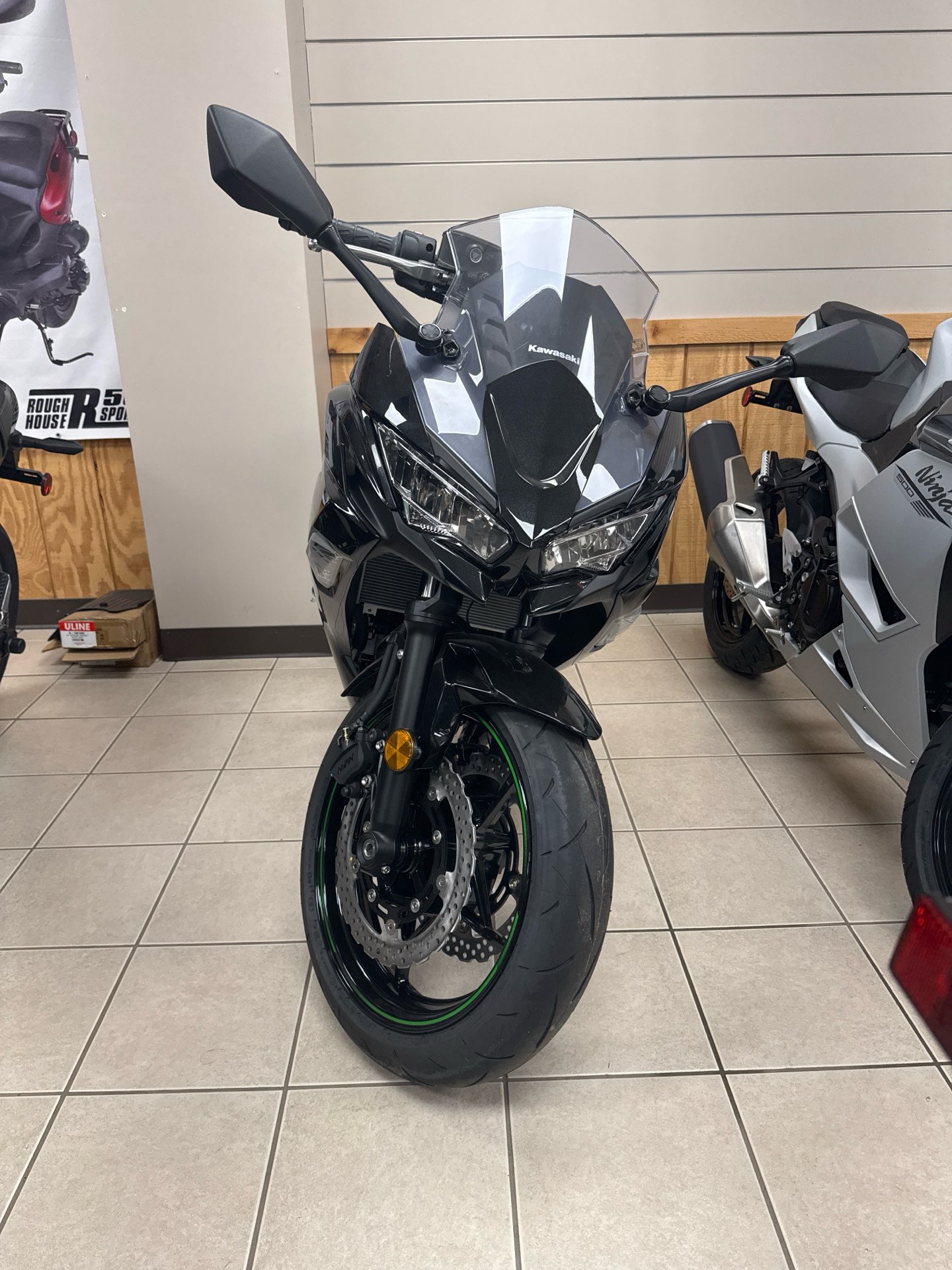 2025 Kawasaki Ninja 650 in Topsham, Maine - Photo 3