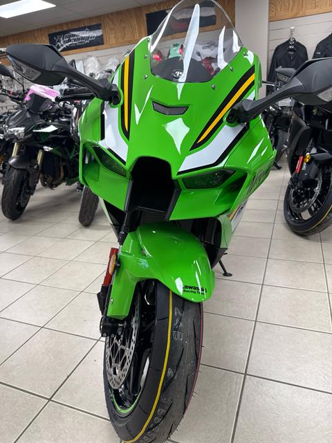 2025 Kawasaki Ninja ZX-10R KRT Edition in Topsham, Maine - Photo 4