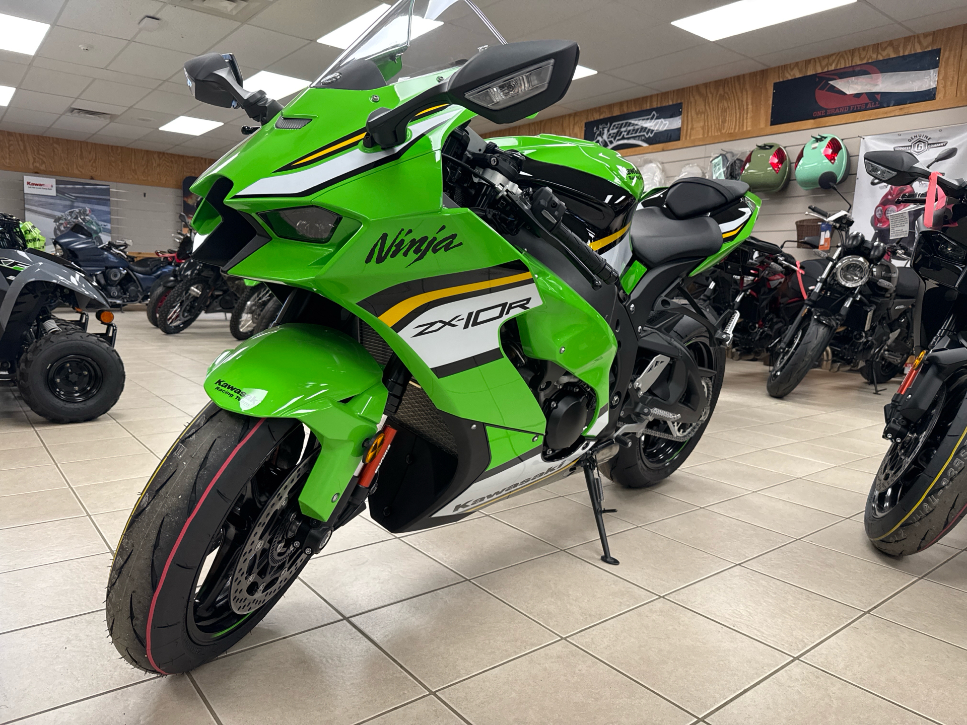 2025 Kawasaki Ninja ZX-10R KRT Edition in Topsham, Maine - Photo 5