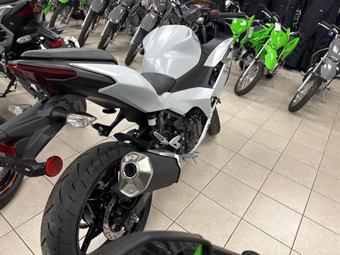 2025 Kawasaki Ninja 500 in Topsham, Maine - Photo 5