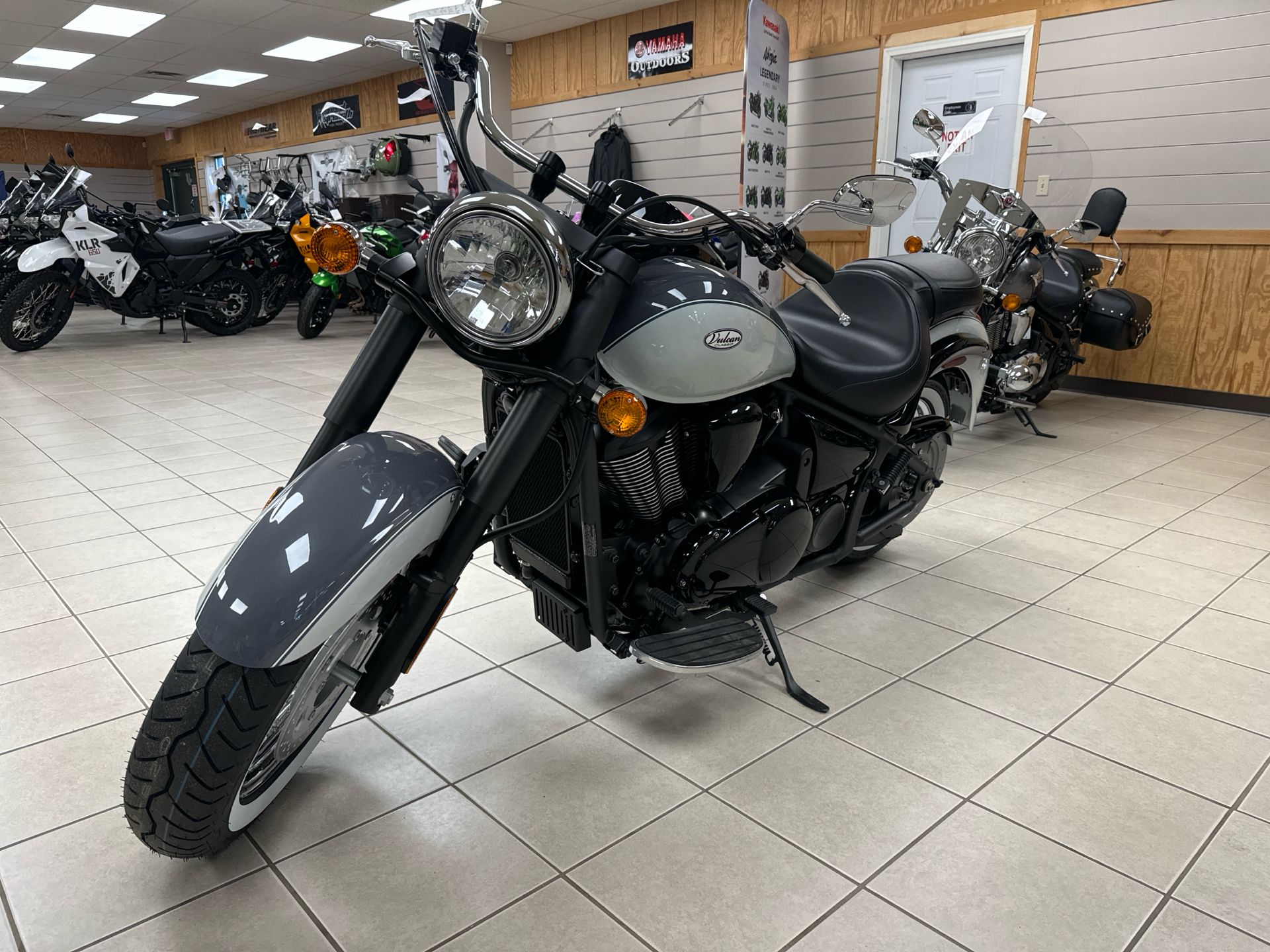 2024 Kawasaki Vulcan 900 Classic in Topsham, Maine - Photo 3