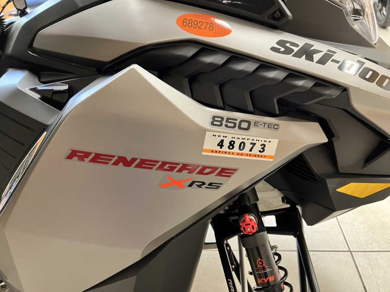 2023 Ski-Doo Renegade X-RS 850 E-TEC ES Ice Ripper XT 1.25 in Topsham, Maine - Photo 3