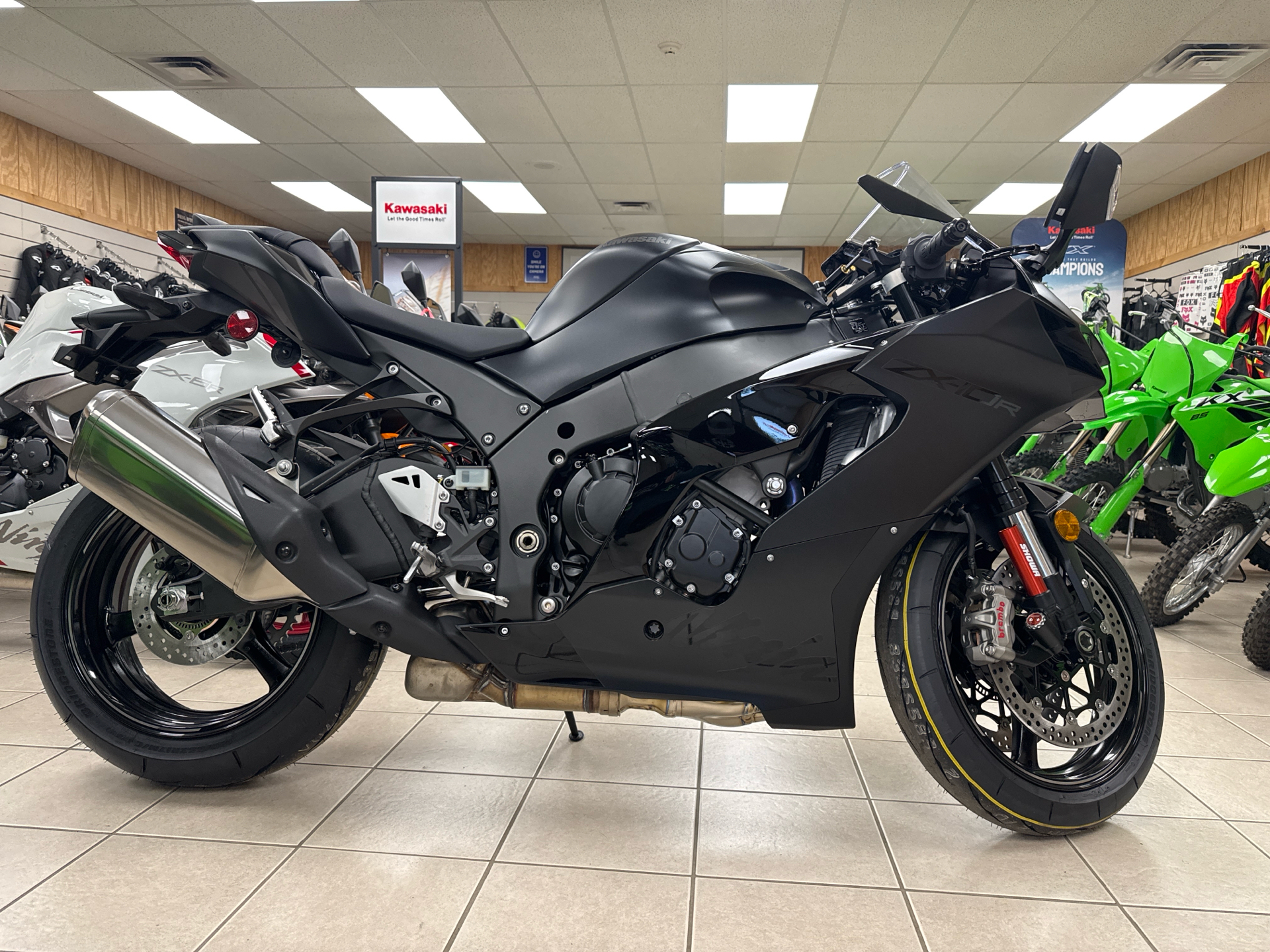 New 2025 Kawasaki Ninja ZX-10R KRT Edition, De Pere WI