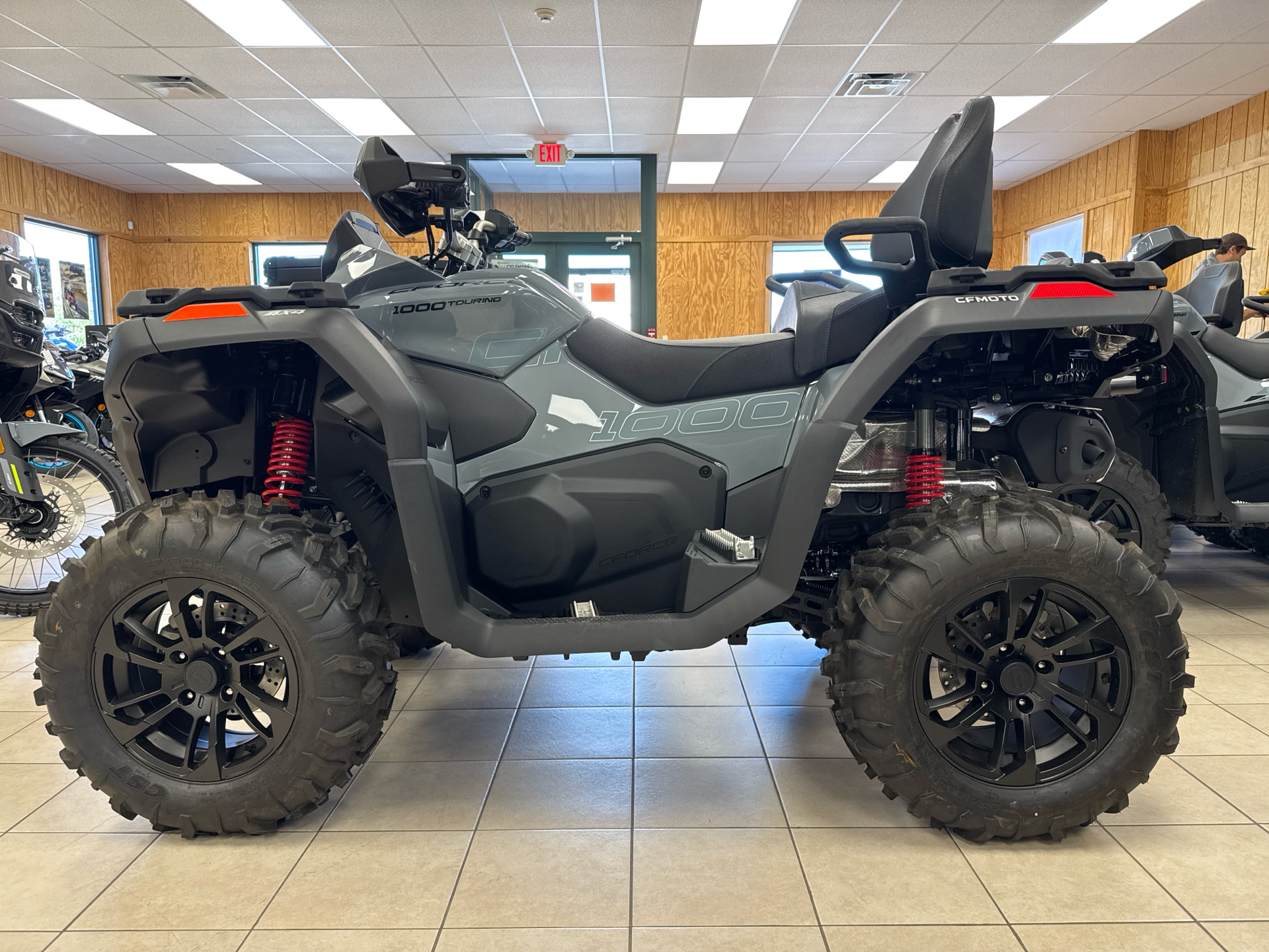 2025 CFMOTO CForce 1000 Touring in Topsham, Maine - Photo 2