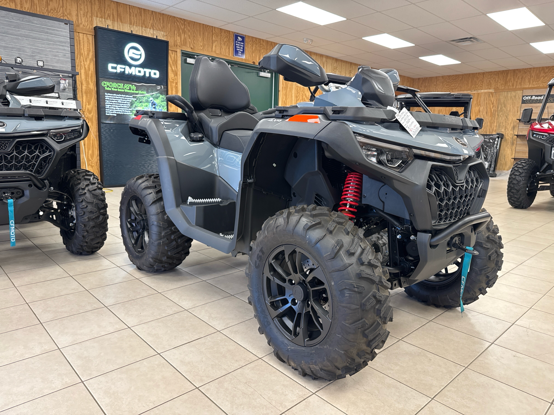 2025 CFMOTO CForce 1000 Touring in Topsham, Maine - Photo 4