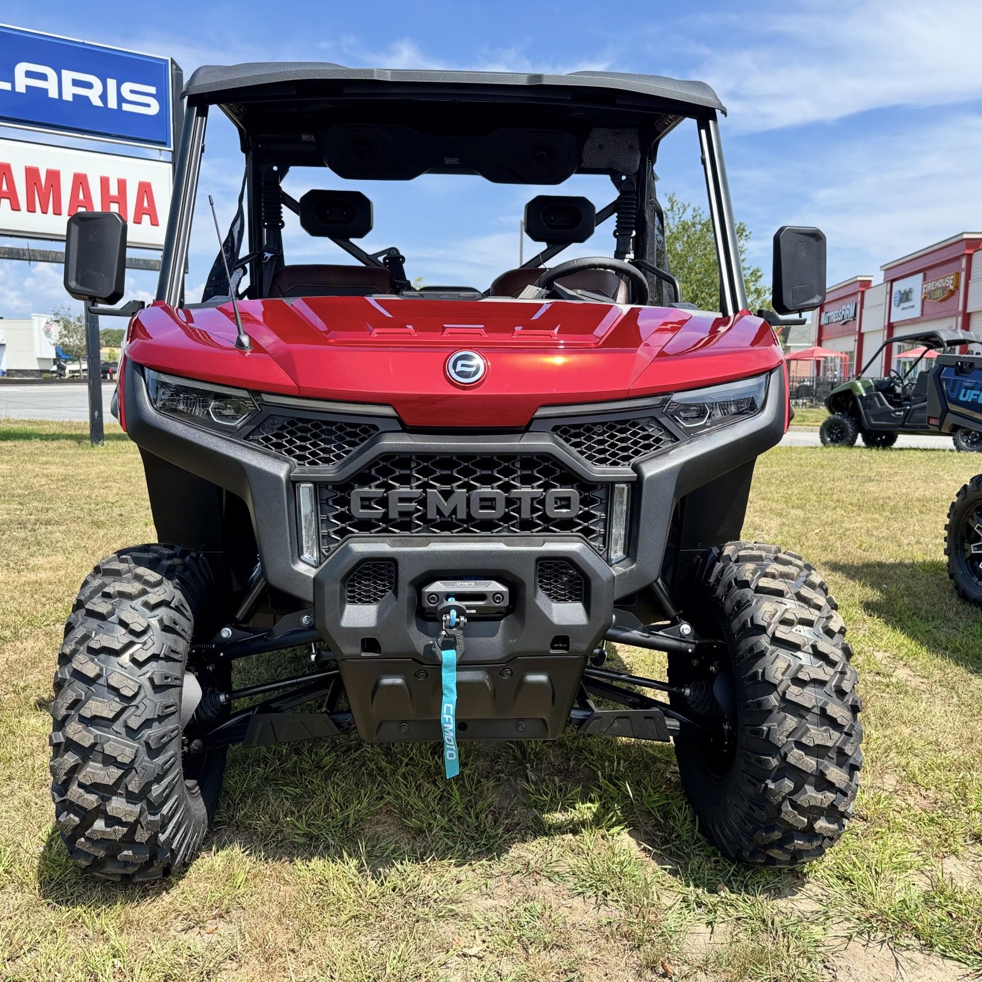2025 CFMOTO UFORCE U10 Pro in Topsham, Maine - Photo 2
