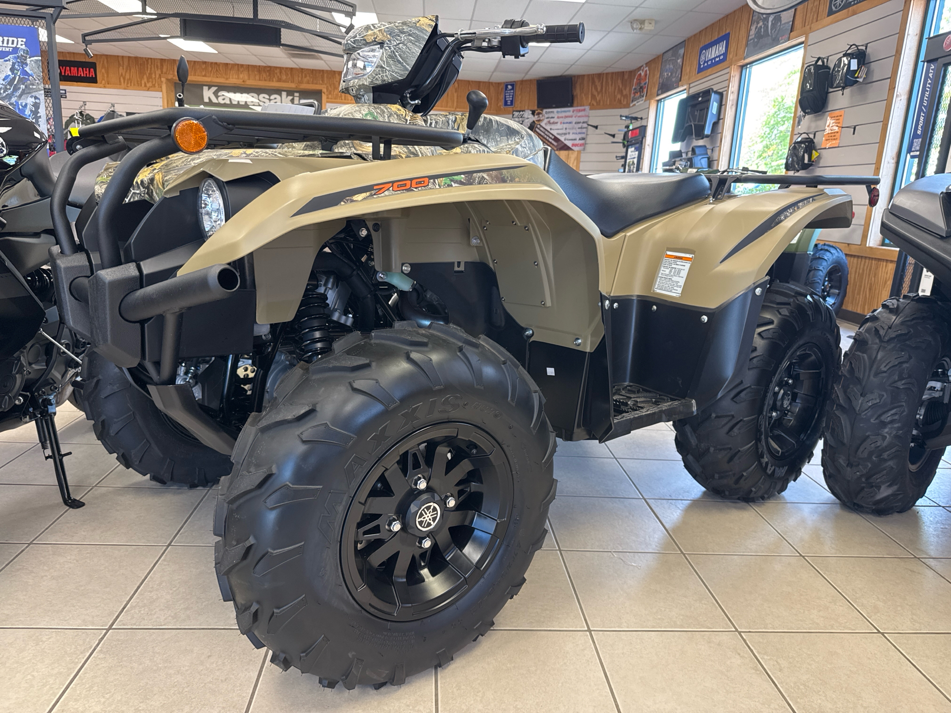 2025 Yamaha Kodiak 700 EPS in Topsham, Maine - Photo 6