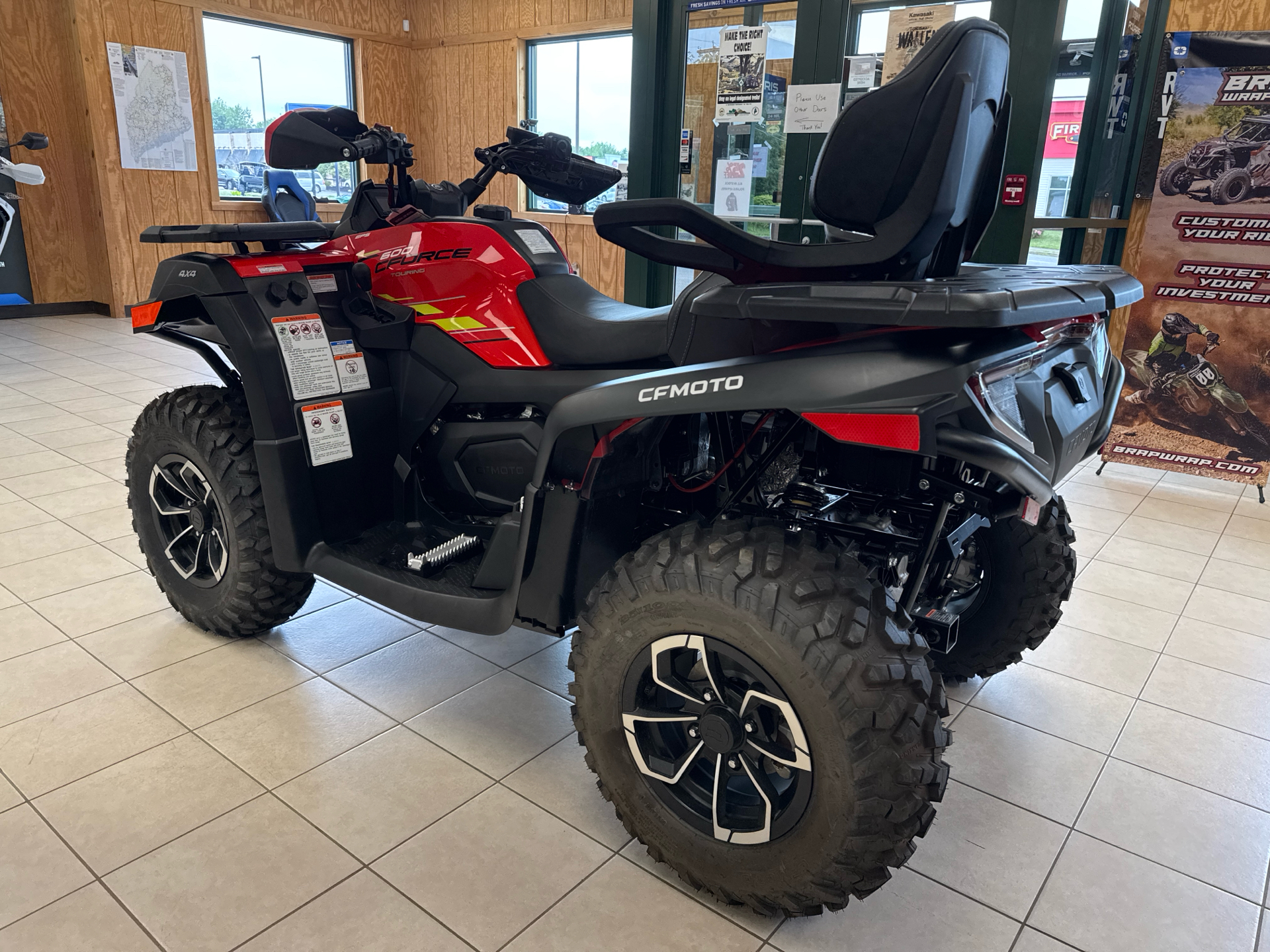 2024 CFMOTO CForce 600 Touring in Topsham, Maine - Photo 7