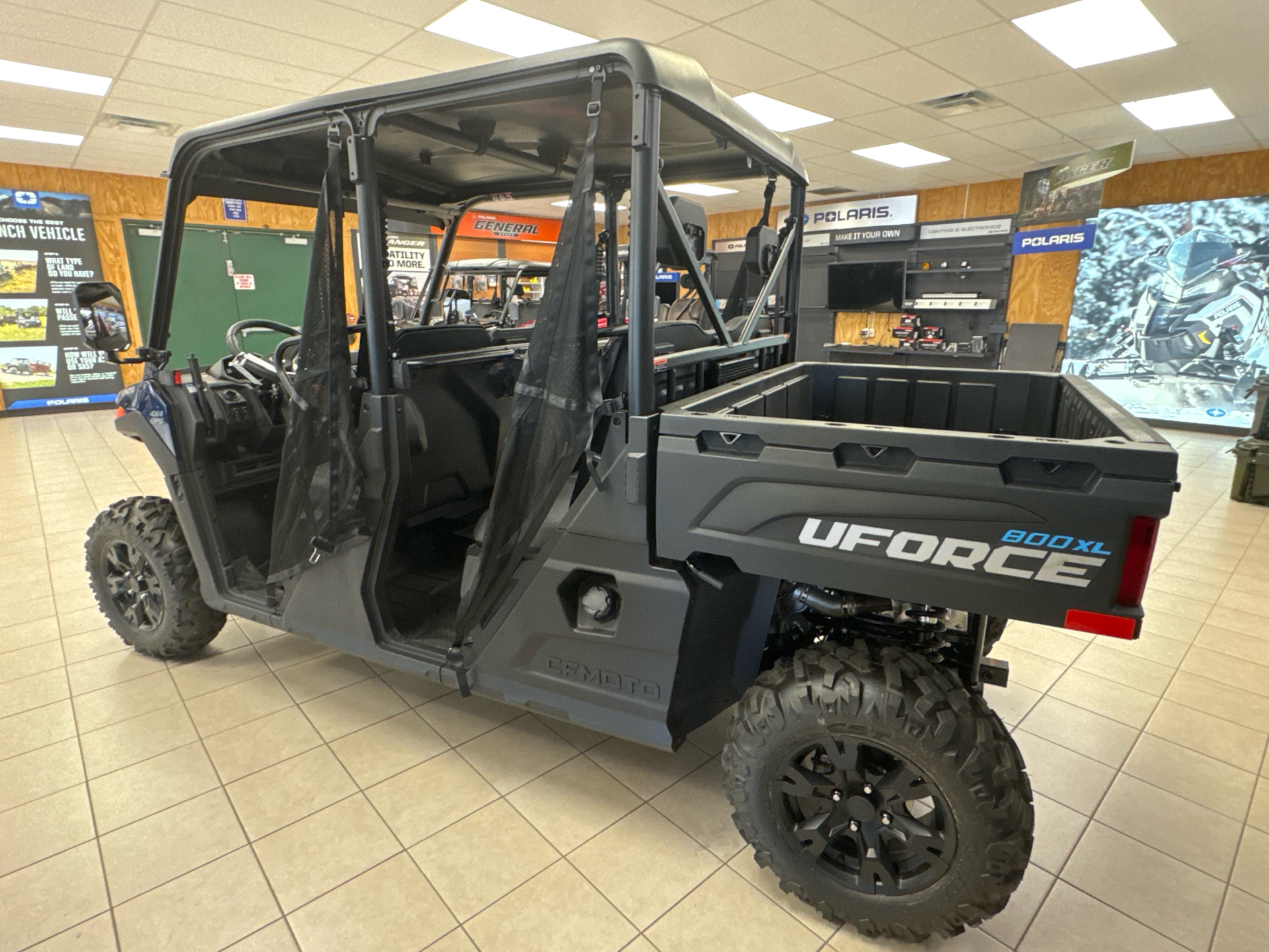 2025 CFMOTO UForce 800 XL in Topsham, Maine - Photo 6