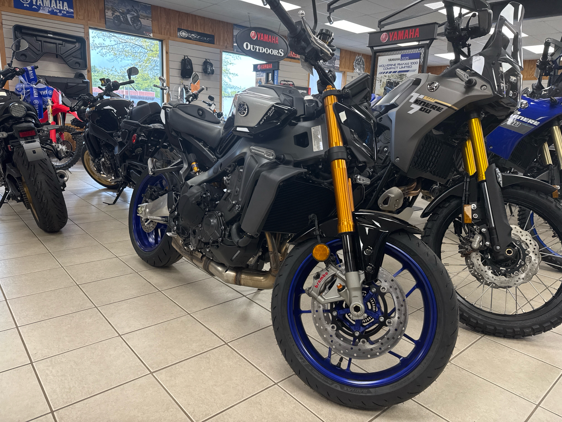 2025 Yamaha MT-09 SP in Topsham, Maine - Photo 2