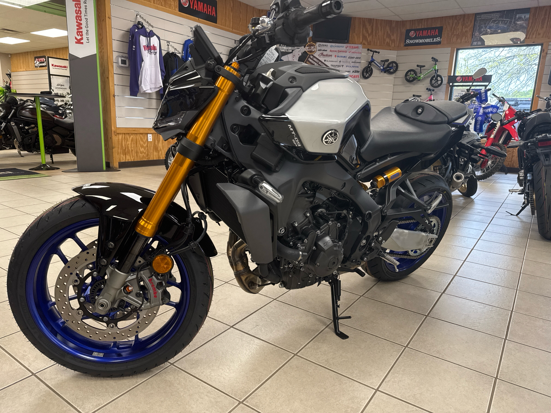 2025 Yamaha MT-09 SP in Topsham, Maine - Photo 7