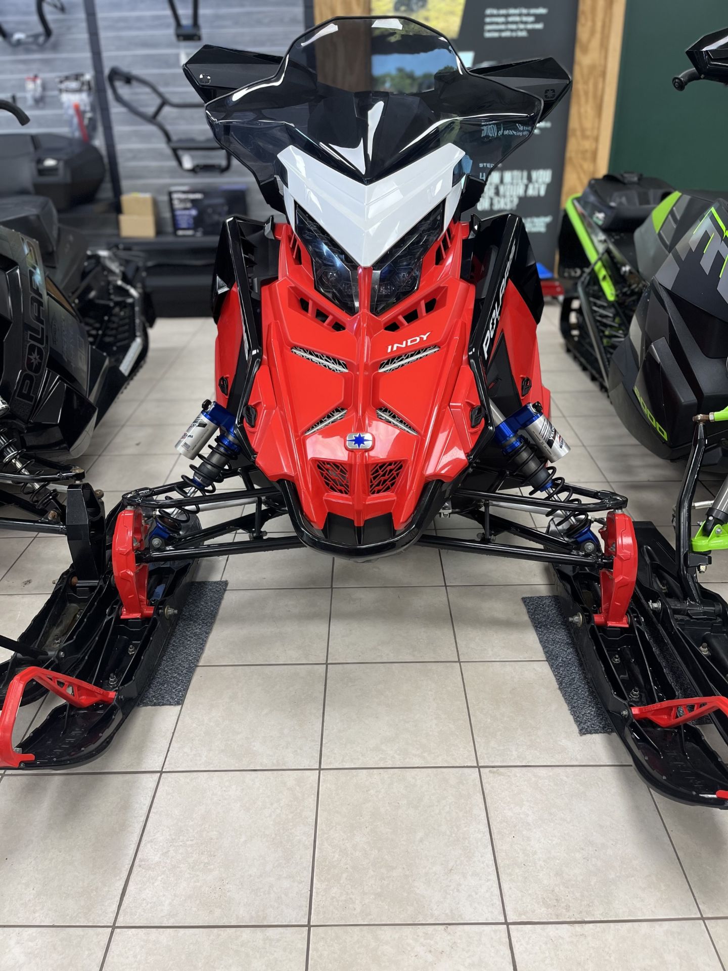 2023 Polaris Patriot Boost Indy VR1 137 SC in Topsham, Maine - Photo 2