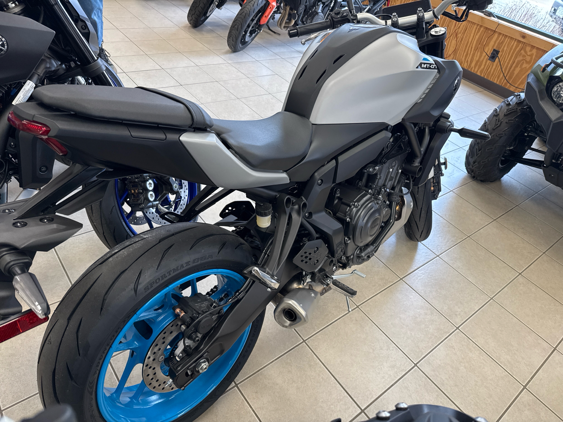 2025 Yamaha MT-07 in Topsham, Maine - Photo 8