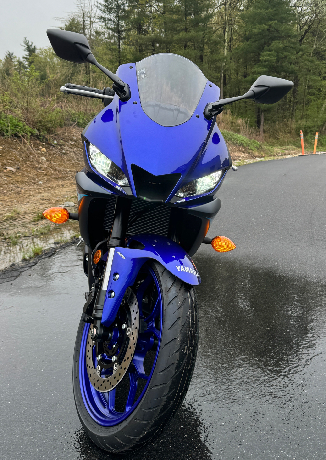 2024 Yamaha YZF-R3 in Topsham, Maine - Photo 9