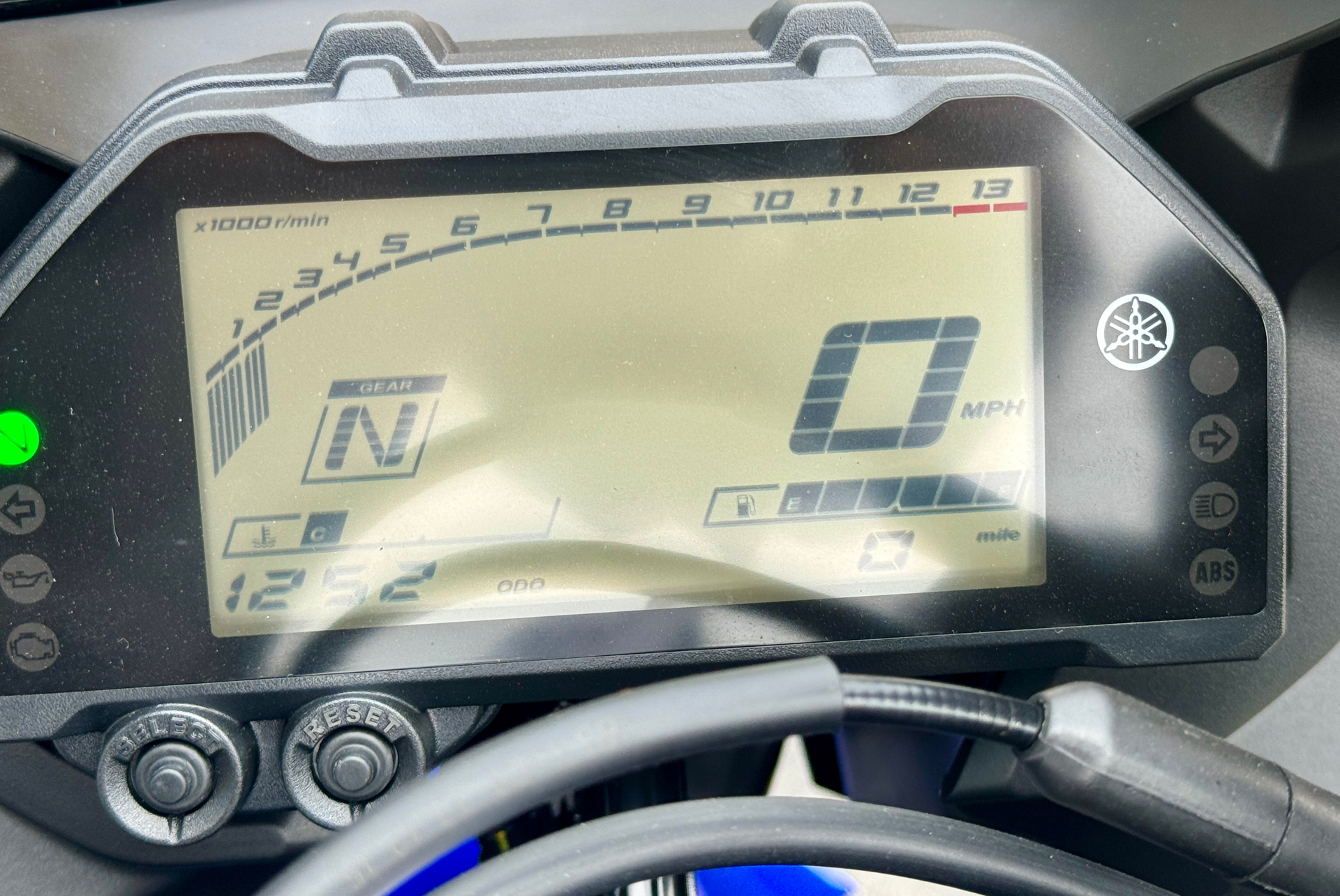 2024 Yamaha YZF-R3 in Topsham, Maine - Photo 16