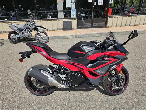 2025 Kawasaki Ninja 500 ABS in Tyngsboro, Massachusetts - Photo 4