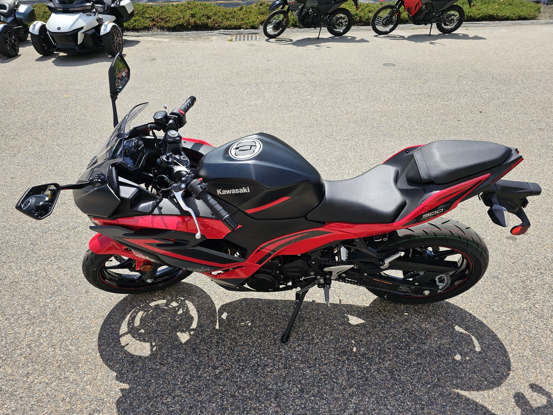 2025 Kawasaki Ninja 500 ABS in Tyngsboro, Massachusetts - Photo 6