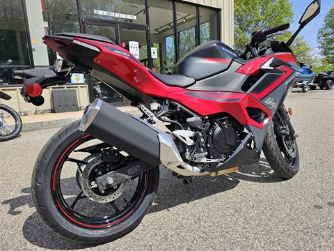 2025 Kawasaki Ninja 500 ABS in Tyngsboro, Massachusetts - Photo 7