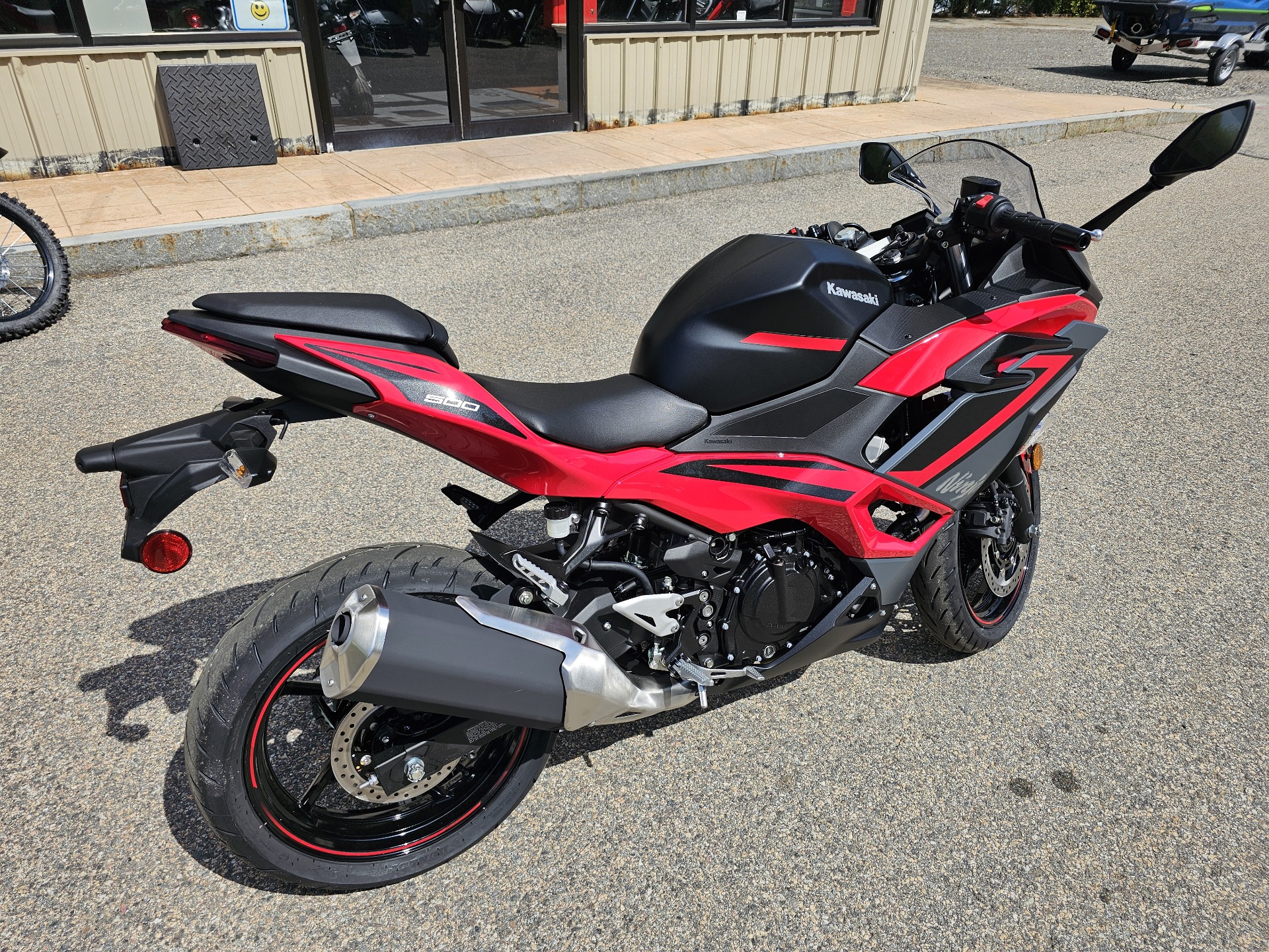 2025 Kawasaki Ninja 500 ABS in Tyngsboro, Massachusetts - Photo 8