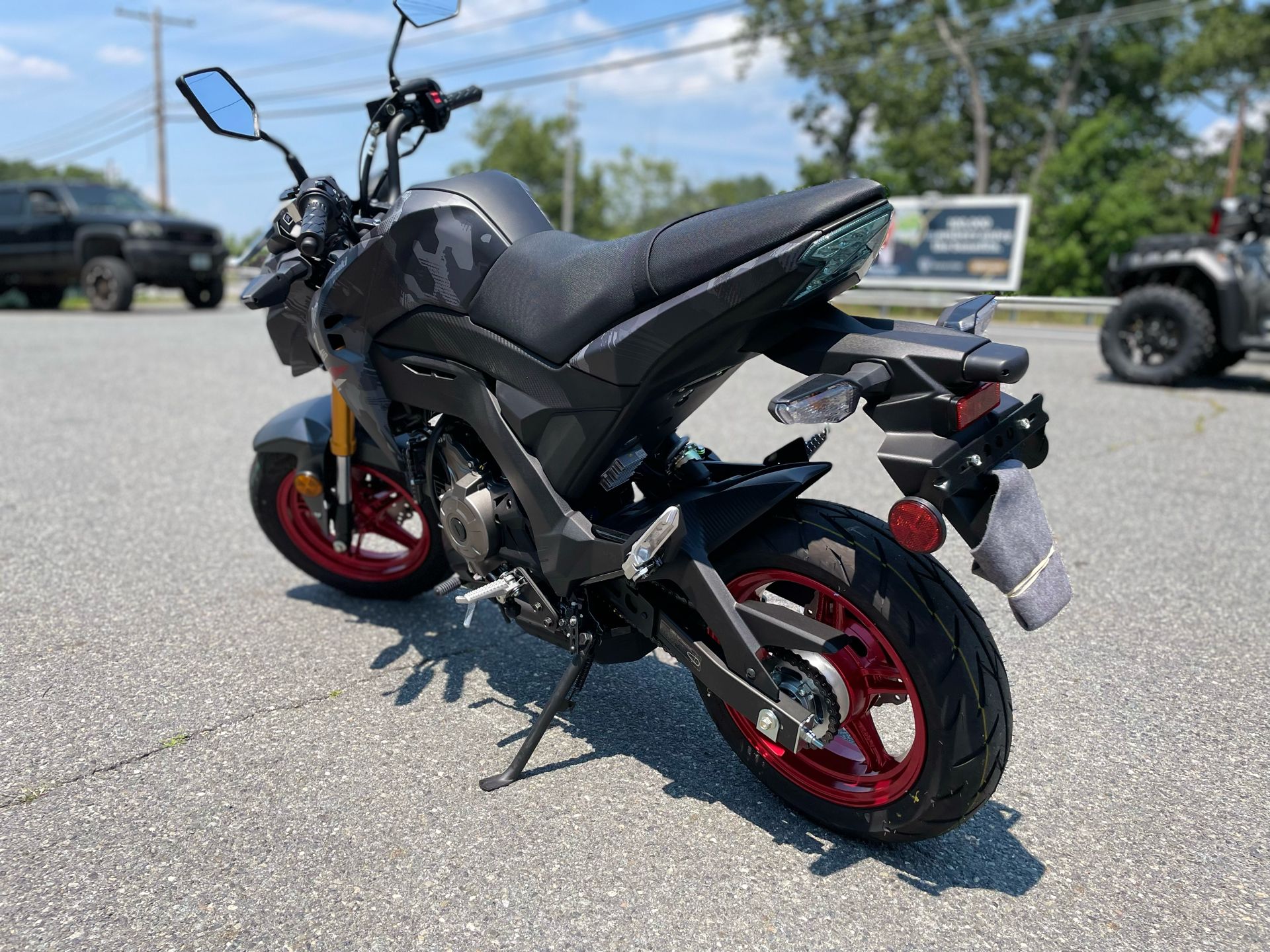 2024 Kawasaki Z125 Pro in Tyngsboro, Massachusetts - Photo 7