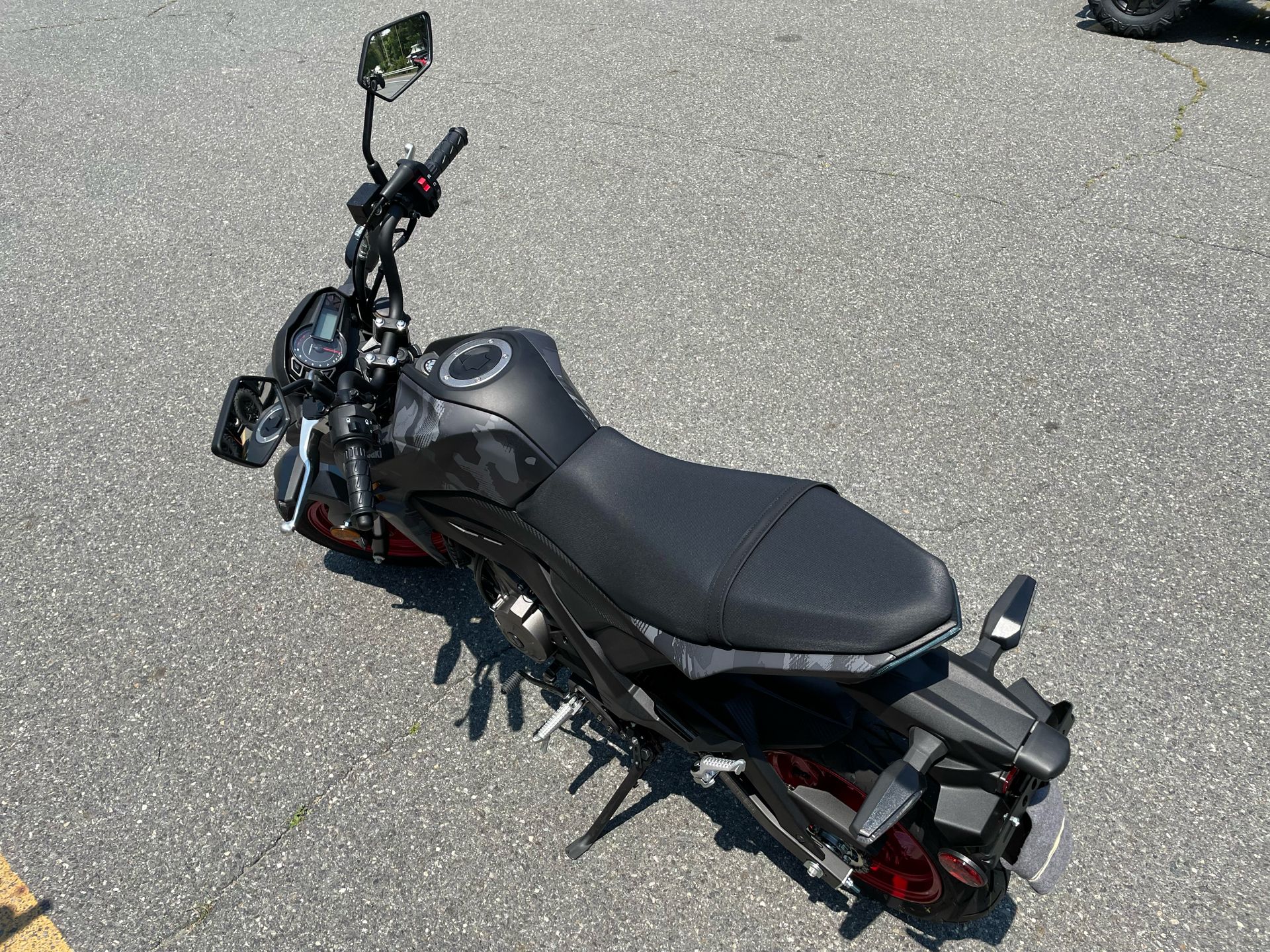 2024 Kawasaki Z125 Pro in Tyngsboro, Massachusetts - Photo 11