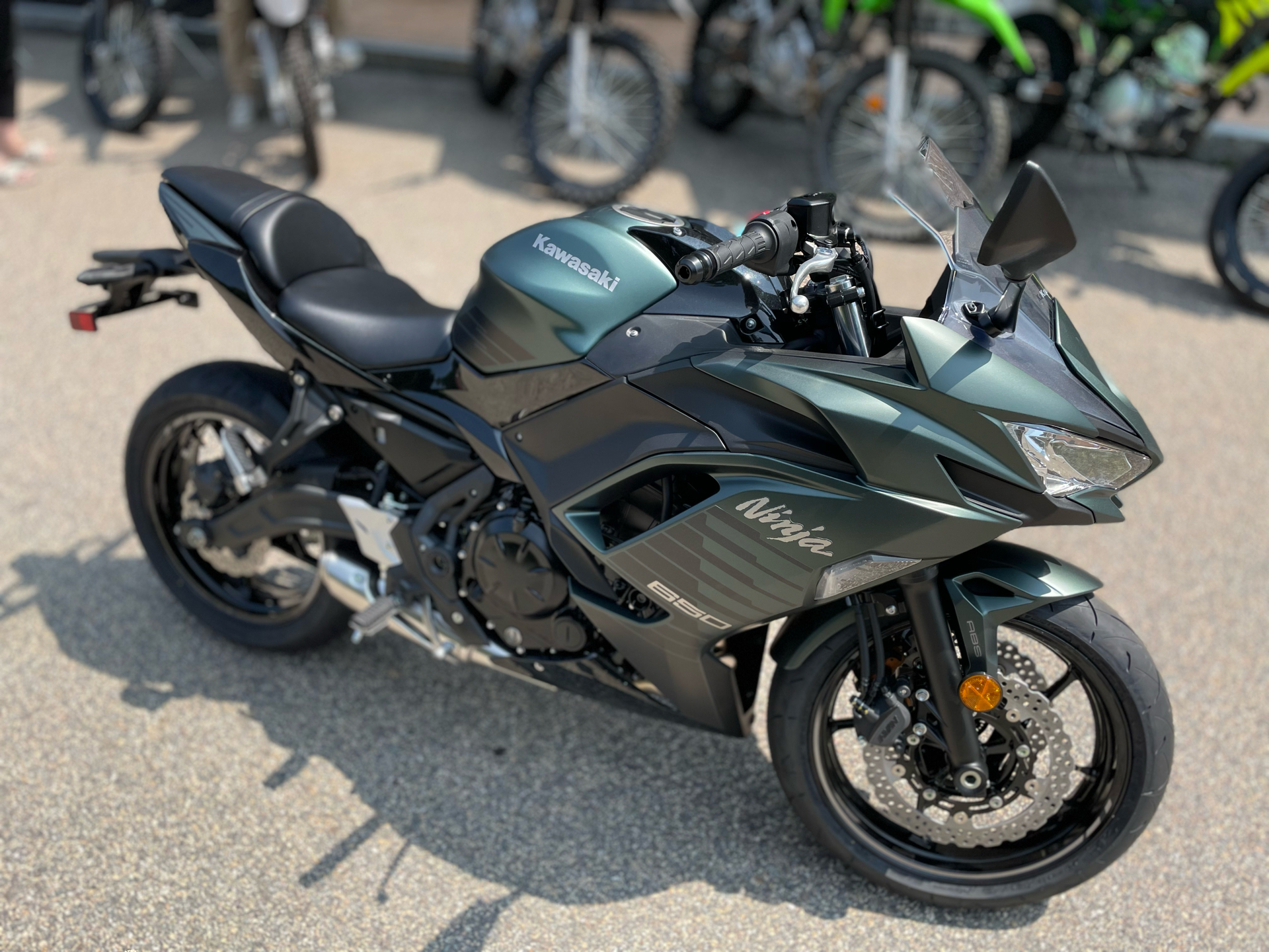 2025 Kawasaki Ninja 650 ABS in Tyngsboro, Massachusetts - Photo 13