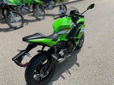 New 2025 Kawasaki Ninja 650 ABS Metallic Matte Old School Green