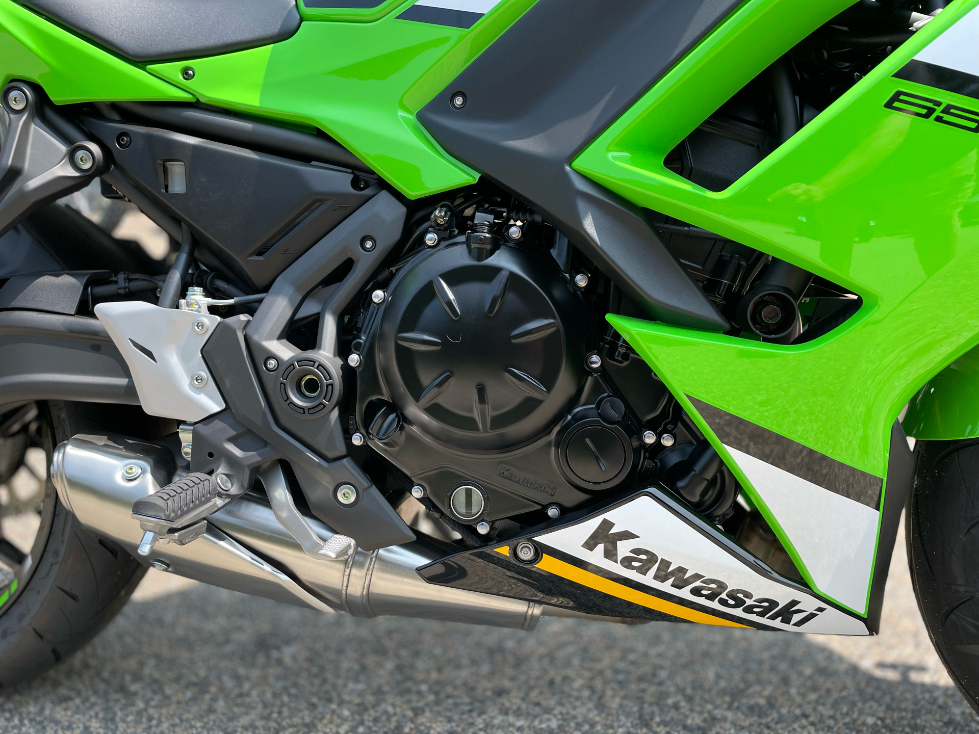 2025 Kawasaki Ninja 650 KRT Edition ABS in Tyngsboro, Massachusetts - Photo 22