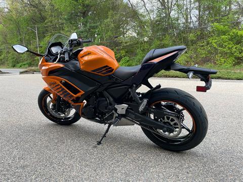 2025 Kawasaki Ninja 650 ABS in Tyngsboro, Massachusetts - Photo 9