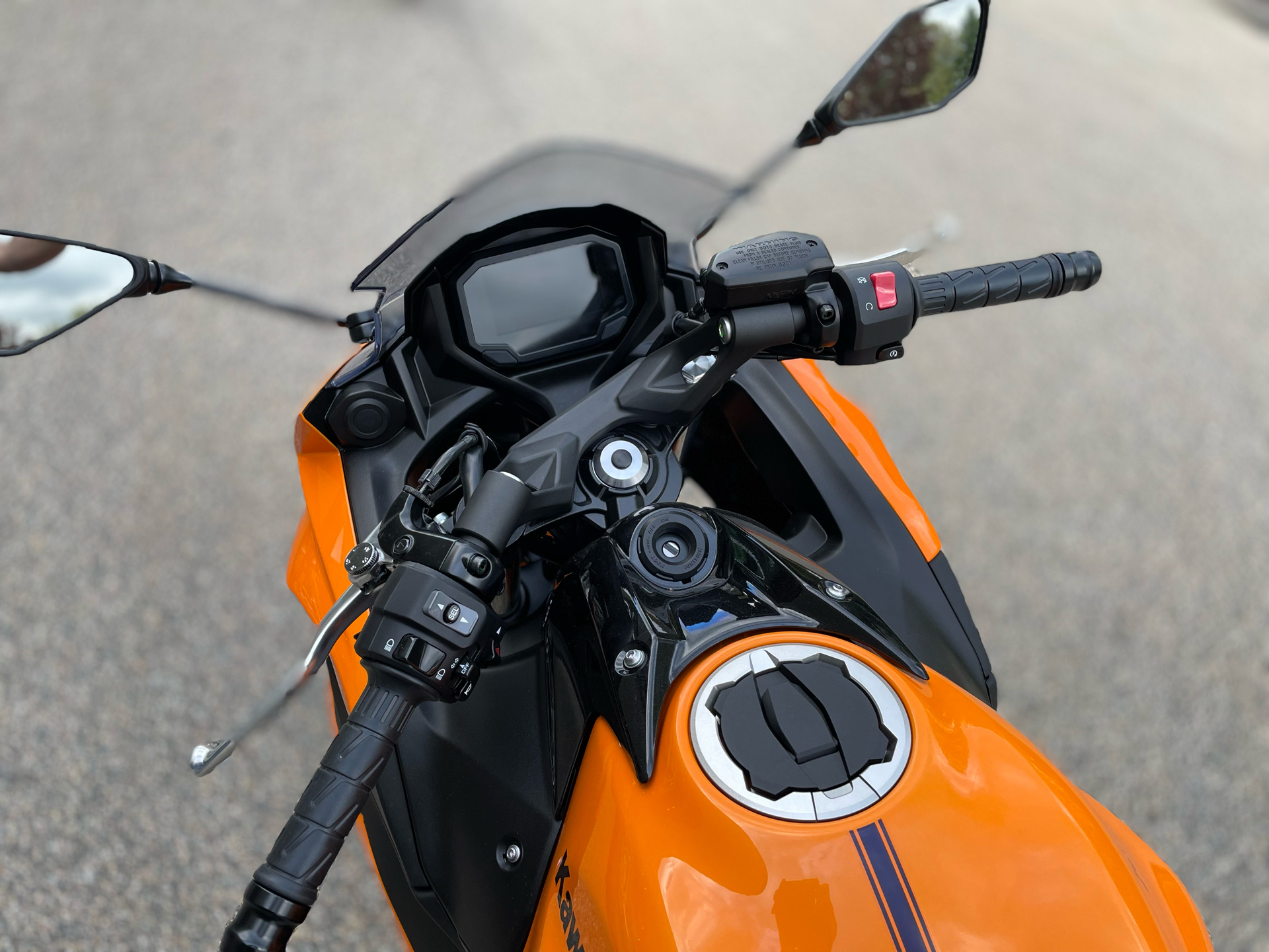 2025 Kawasaki Ninja 650 ABS in Tyngsboro, Massachusetts - Photo 13