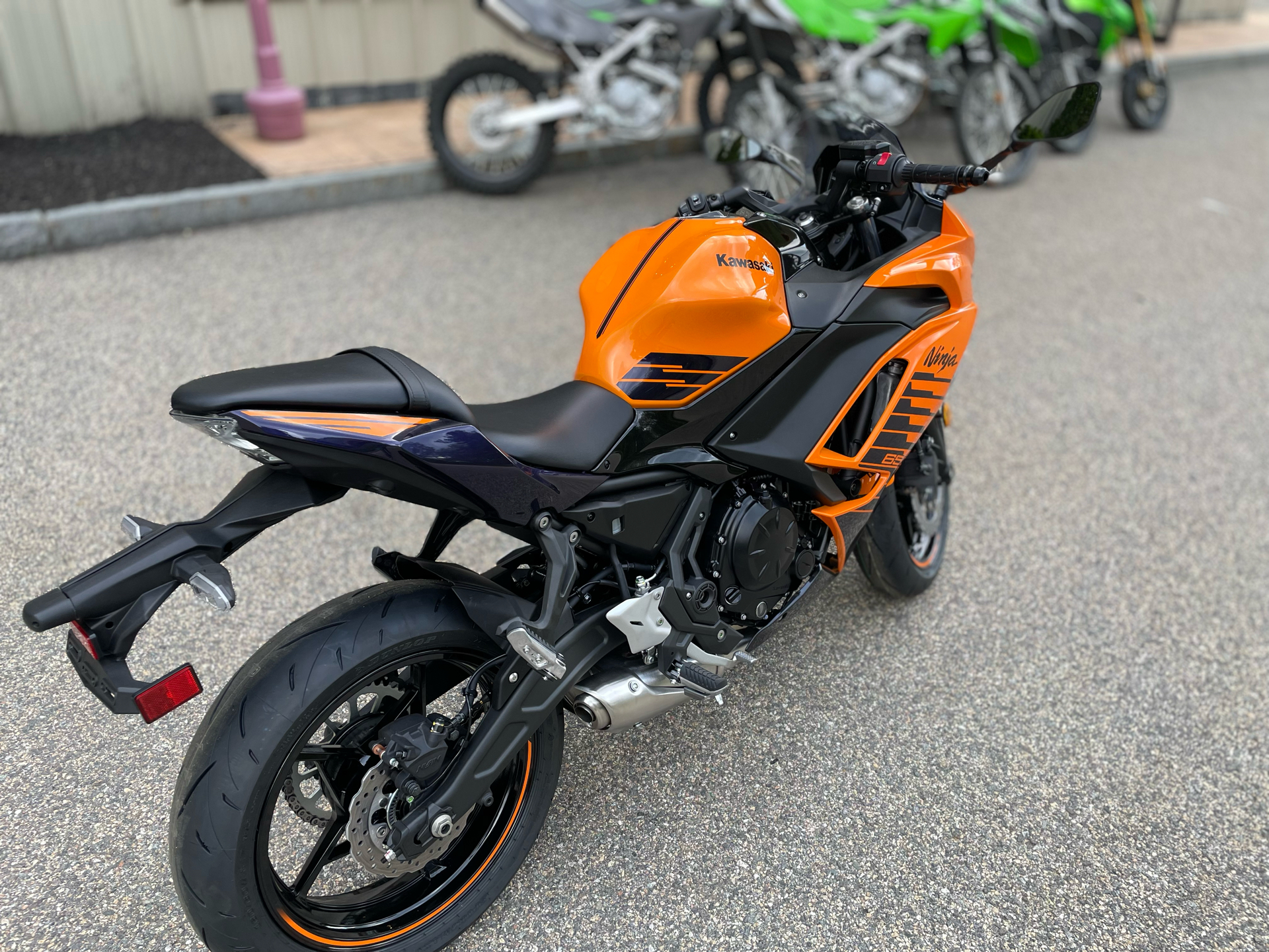 2025 Kawasaki Ninja 650 ABS in Tyngsboro, Massachusetts - Photo 14