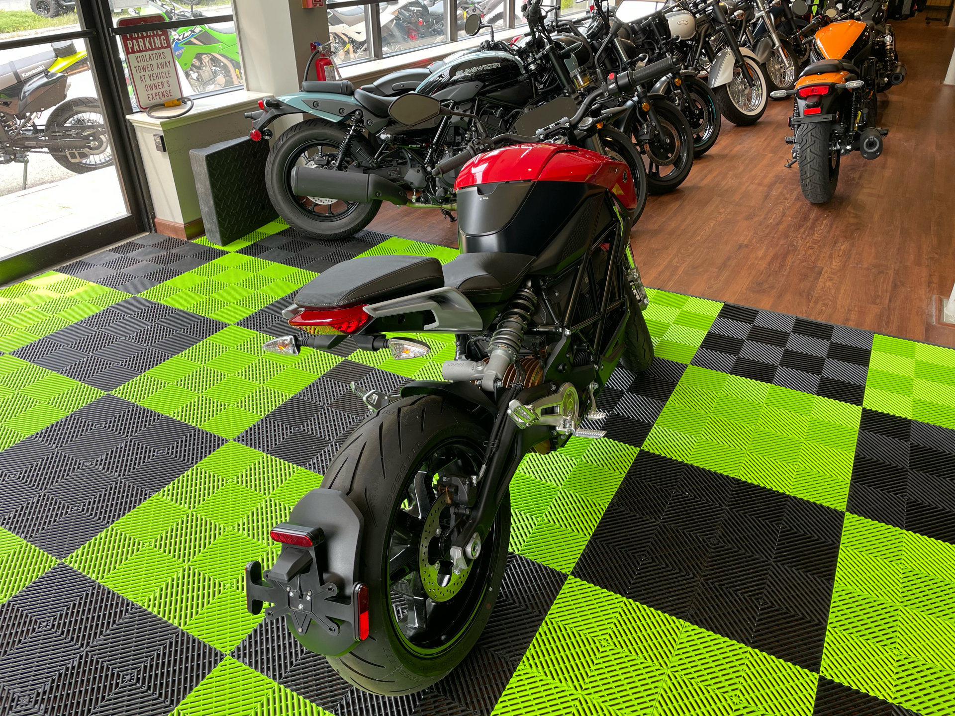2023 Zero Motorcycles SR NA ZF15.6+ in Tyngsboro, Massachusetts - Photo 11