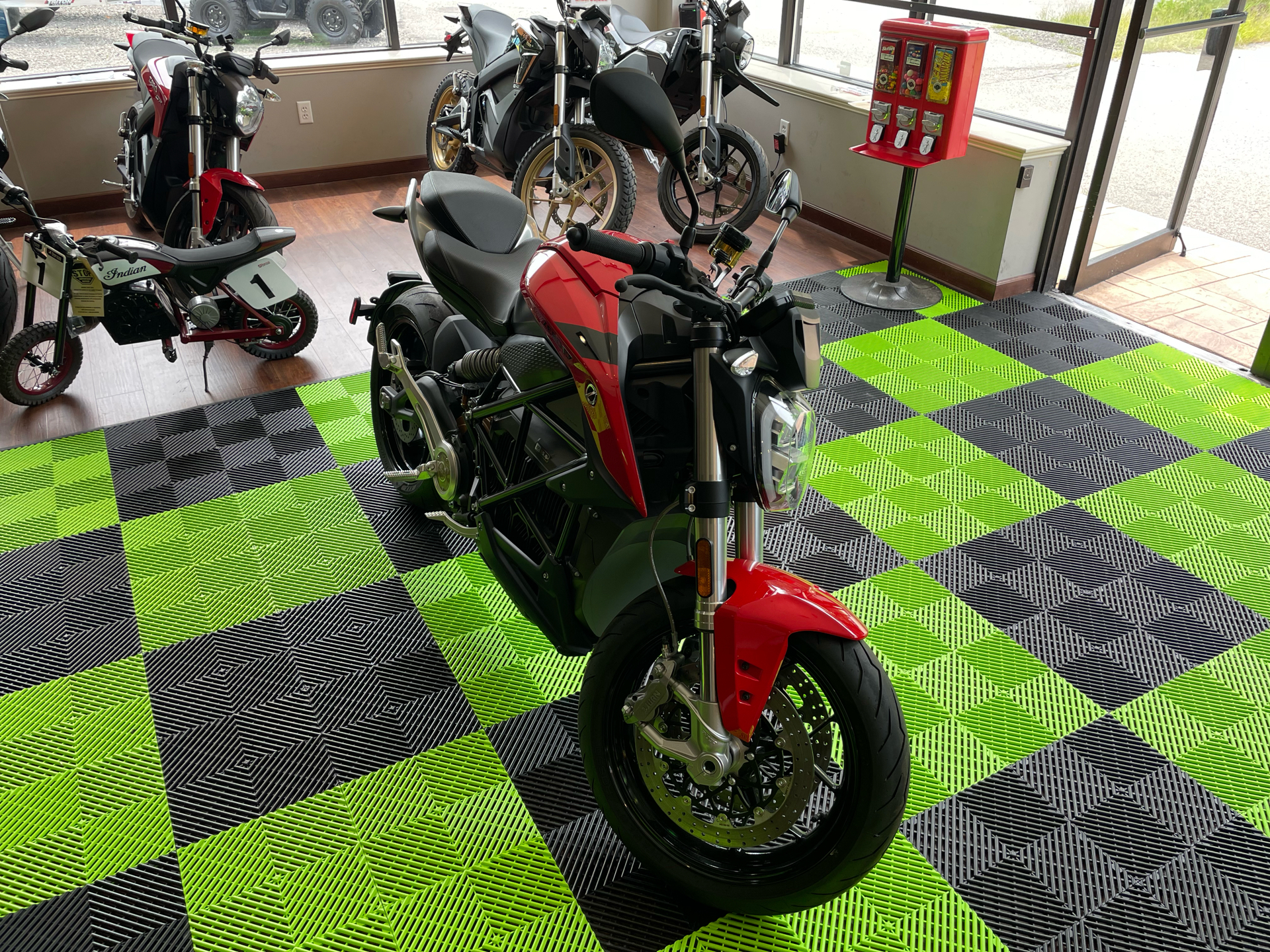 2023 Zero Motorcycles SR NA ZF15.6+ in Tyngsboro, Massachusetts - Photo 15